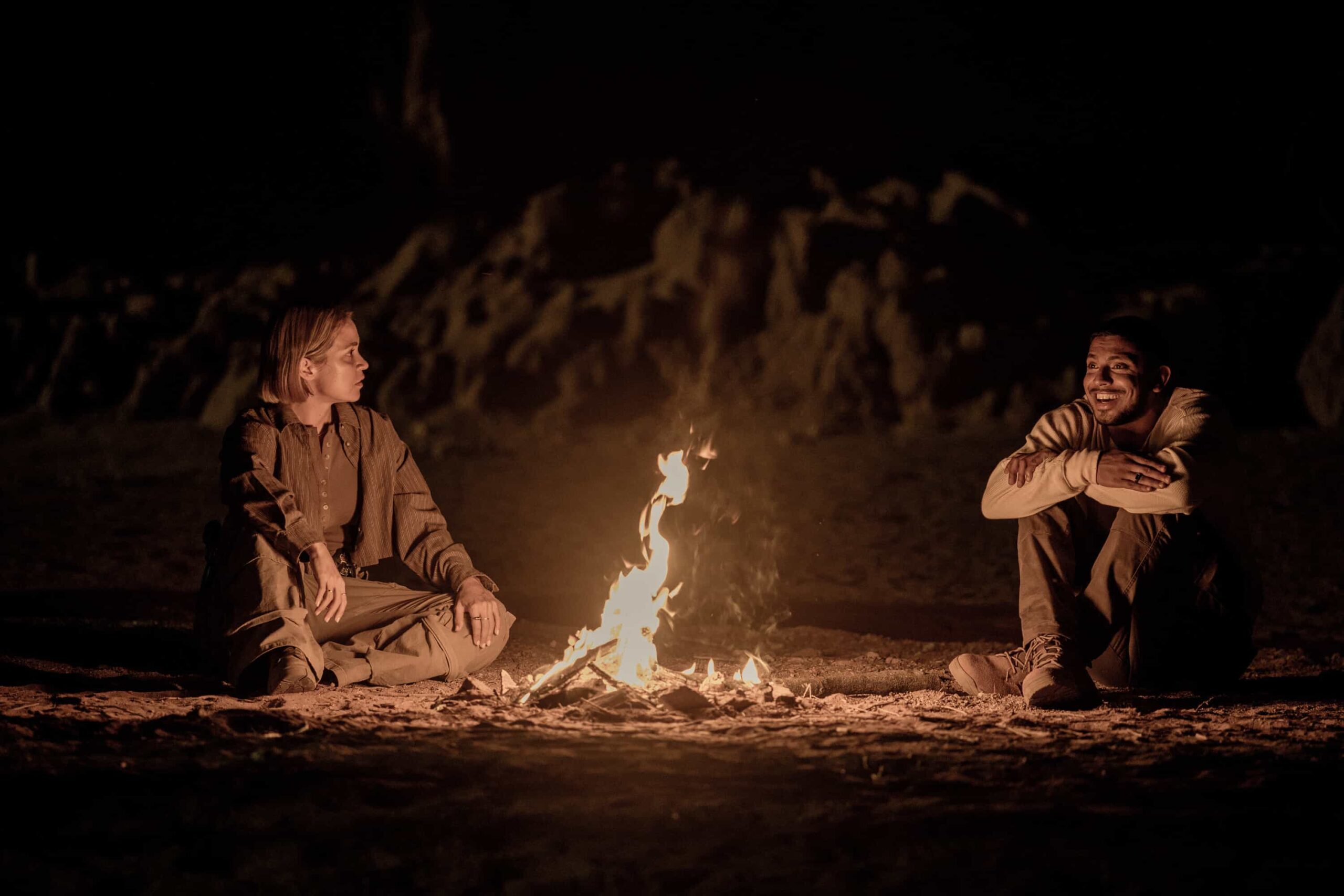 “The Truth Is Outback” – When a U.S. Navy pilot goes missing at a UFO hotspot in the Outback after being chased by blinding lights, the team must discover if the truth is really “out there,” on NCIS: SYDNEY, Tuesday, Nov. 4 (10:00-11:00 PM, ET/PT) on the CBS Television Network, and streaming on Paramount+ (live and on demand for Paramount+ Premium plan subscribers, or on demand for Paramount+ Essential subscribers the day after the episode airs)*. Tuuli Narkle as AFP Liaison Officer Constable Evie Cooper and Sean Sagar as NCIS Special Agent DeShawn Jackson in NCIS: Sydney episode 4, season 3 streaming on Paramount+, 2025. Photo Credit: Daniel Asher Smith/Paramount+ © TM & © 2025 CBS Studios Inc. NCIS: Sydney and related marks and logos are trademarks of CBS Studios Inc. All Rights Reserved.