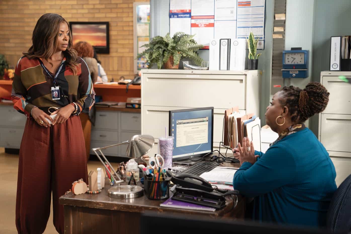 ABBOTT ELEMENTARY Season 5 Episode 6 - “No Phones” - Abbott Elementary participates in the district’s “No Phones Day” initiative. WEDNESDAY, NOV. 5 (8:30-9:02 p.m. EST) on ABC.  (Disney/Gilles Mingasson)
JANELLE JAMES, PAM TROTTER