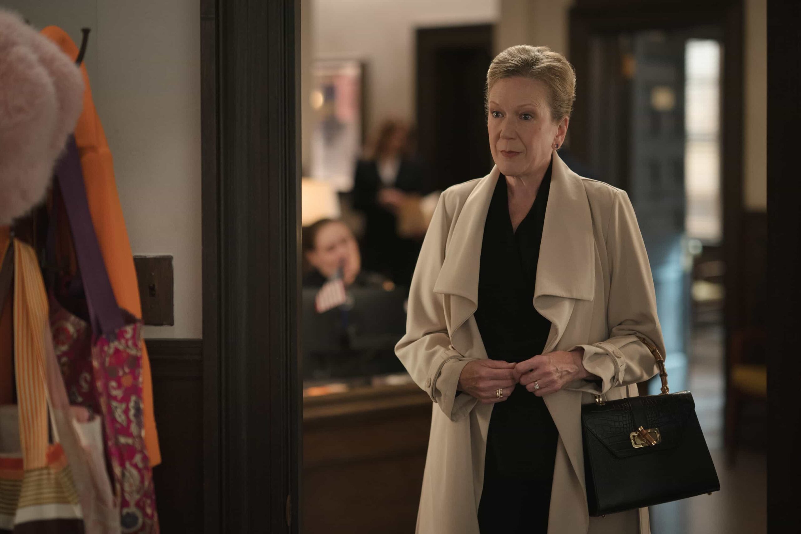 “Bunker Down” – When a crisis manager vanishes inside a billionaires’ panic room, Elsbeth unravels the highly equipped fortresses that blur the lines between security and paranoia. Meanwhile, Elsbeth meets the late Judge Crawford’s widow, Winnie (Henny Russell), on the CBS Original series ELSBETH, Thursday, Nov. 13 (10:00-11:00 PM, ET/PT) on the CBS Television Network and streaming on Paramount+ (live and on-demand for Paramount+ Premium plan subscribers, or on-demand for Paramount+ Essential subscribers the day after the episode airs).       Pictured: Henny Russell as Winnie Crawford    Photo: Michael Parmelee/CBS ©2025 CBS Broadcasting, Inc. All Rights Reserved.