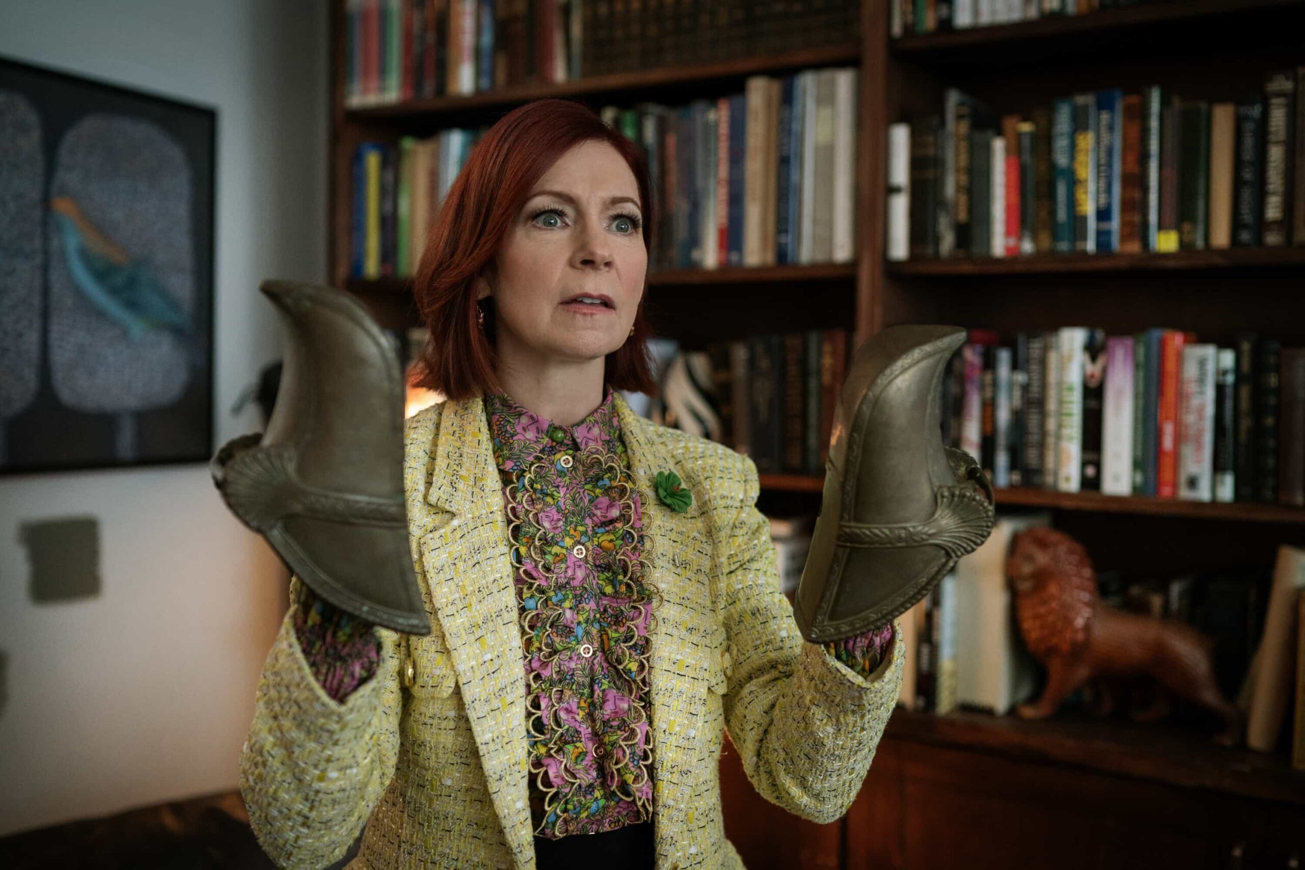 “Poetic Justice” – After a donor’s death shakes New York’s nonprofit arts scene, Elsbeth questions the motives of the victim’s friend, Gary (William Jackson Harper), the founder of a prominent poetry journal. Also, Elsbeth runs into her old friend Marissa Gold, who is following in her father Eli’s footsteps and working as the campaign manager for a mayoral candidate, on the CBS Original series ELSBETH, Thursday, Nov. 6 (10:00-11:00 PM, ET/PT) on the CBS Television Network and streaming on Paramount+ (live and on-demand for Paramount+ Premium plan subscribers, or on-demand for Paramount+ Essential subscribers the day after the episode airs).     Pictured: Carrie Preston as Elsbeth Tascioni  Photo: Michael Parmelee/CBS ©2025 CBS Broadcasting, Inc. All Rights Reserved.