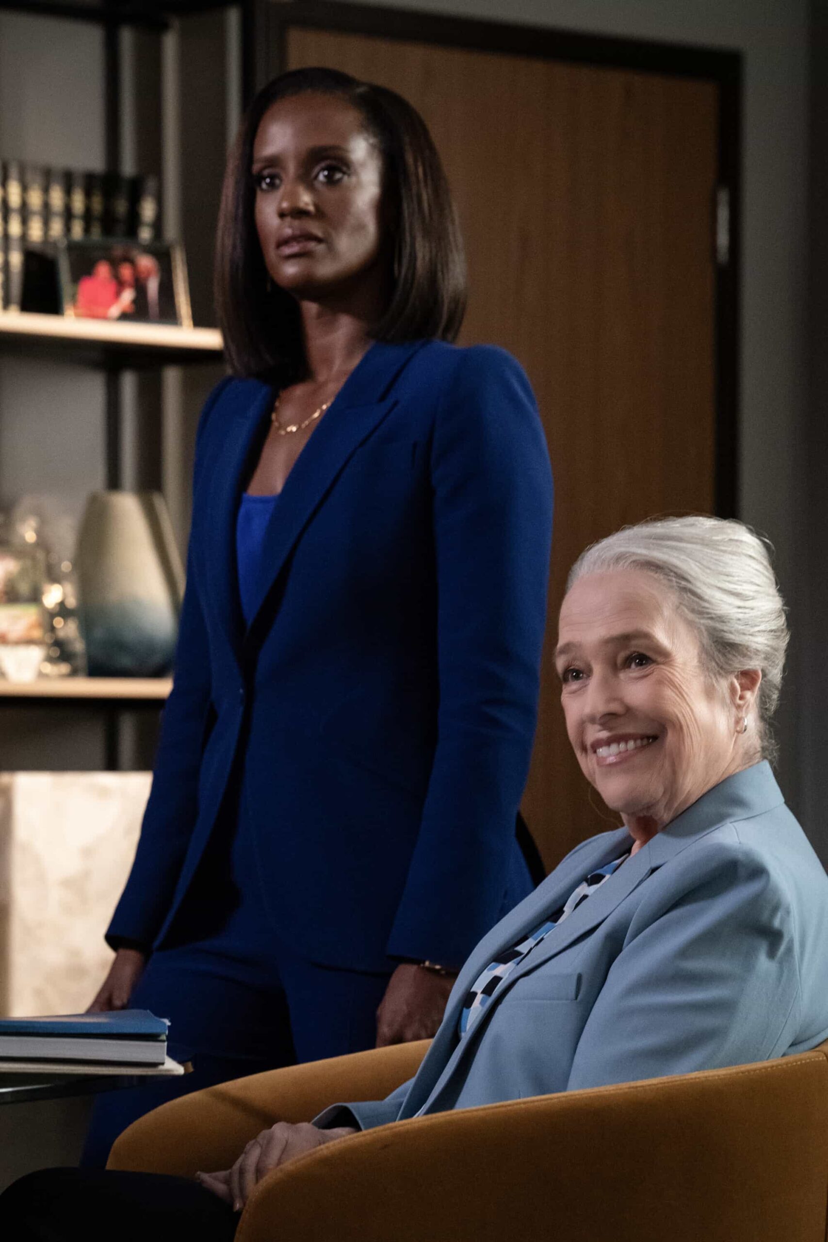 Matlock Season 2 Episode 5 “Mousetrap” – Matty and Olympia race to protect each other from Julian’s suspicions as they also work on the resentencing case of a teenager sentenced as an adult to life, on MATLOCK, Thursday, Nov. 6 (9:01-10:00 PM, ET/PT) on the CBS Television Network, and streaming on Paramount+ (live and on-demand for Paramount+ Premium plan subscribers, or on-demand for Paramount+ Essential subscribers the day after the episode airs)*.  Pictured (L-R): Skye P. Marshall as “Olympia Lawrence” and Kathy Bates as “Madeline Matlock”.  Photo credit: Michael Yarish/CBS ©2025 CBS Broadcasting, Inc. All Rights Reserved.