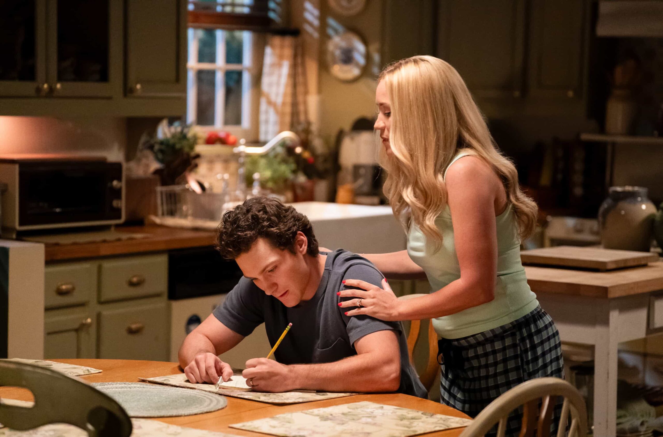 Georgie & Mandy’s First Marriage Season 2 Episode 4 Dirty Hands and a Barbed-Wire Fence