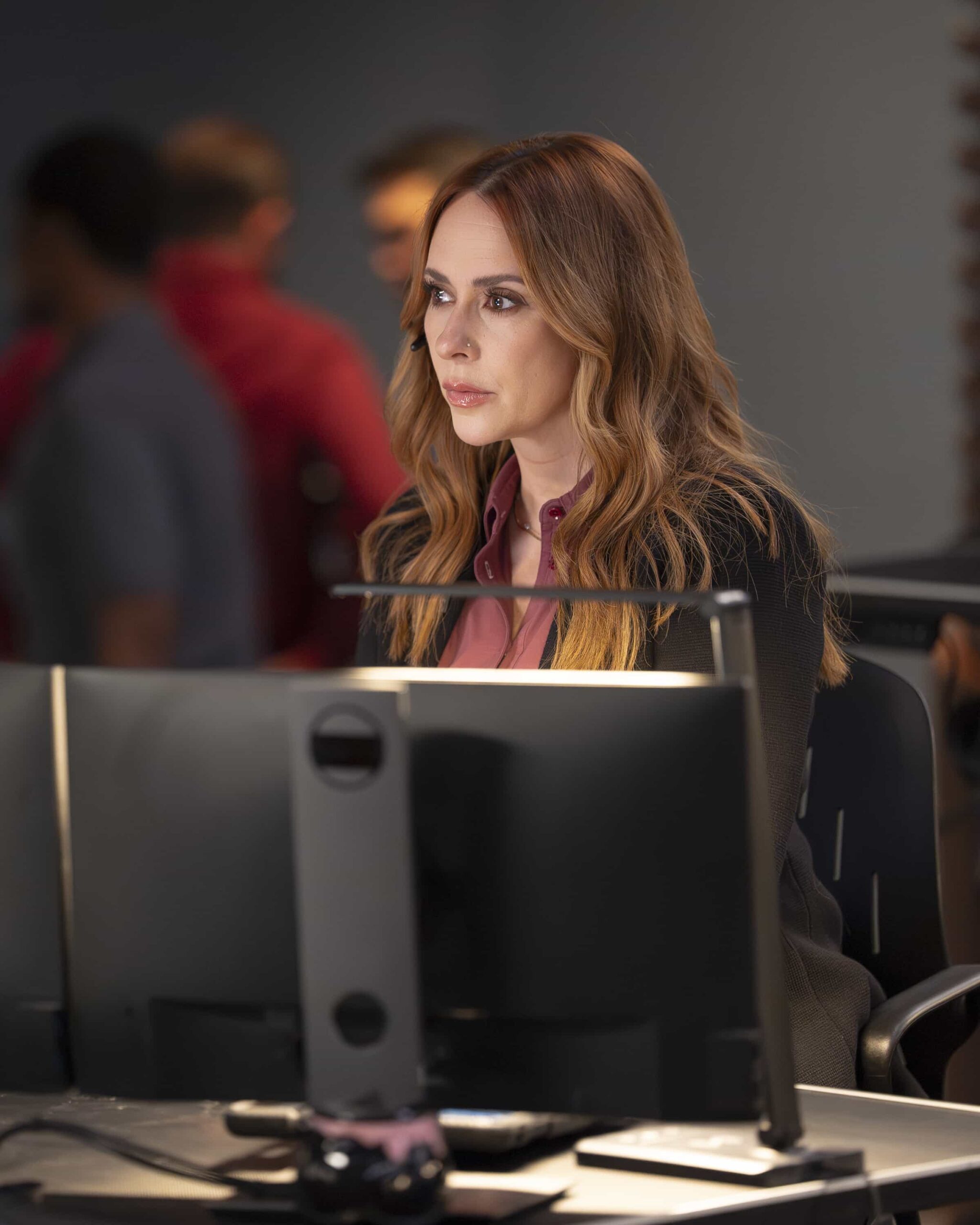 9-1-1 season 9 episode 4 - “Día de los Muertos” - The 118’s beliefs are put to the test as they respond to emergency calls involving a Jack-o’-lantern and a few more jump scares than they were expecting on Halloween. THURSDAY, NOV. 6 (8:00-9:00 p.m. EST) on ABC. (Disney/Christopher Willard) 
JENNIFER LOVE HEWITT