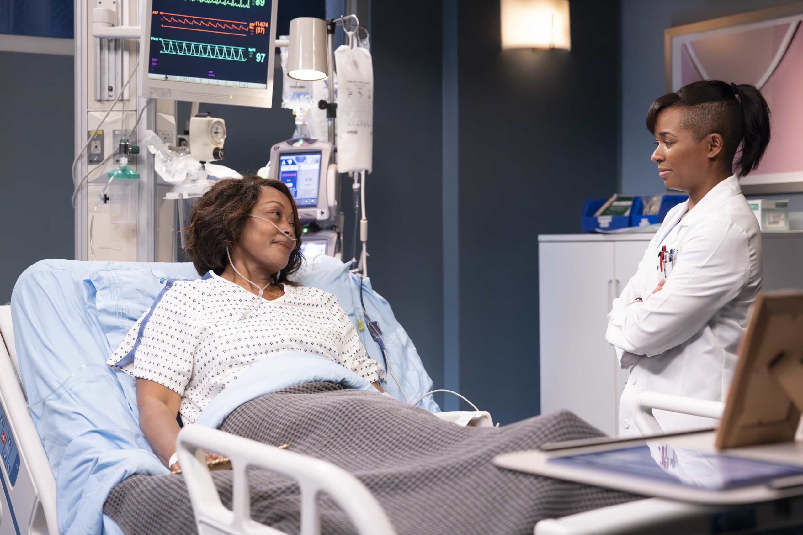 GREY’S ANATOMY - “Sometimes I Feel Like a Motherless Child” - Jo navigates a challenging case with a pregnant mother, while Blue and Jules care for a diabetic patient. Meanwhile, Simone treats a patient with a surprising revelation. THURSDAY, NOV. 6 (10:00-11:00 p.m. EST) on ABC. (Disney/Bahareh Ritter) 
PTOSHA SOTREY, ALEXIS FLOYD