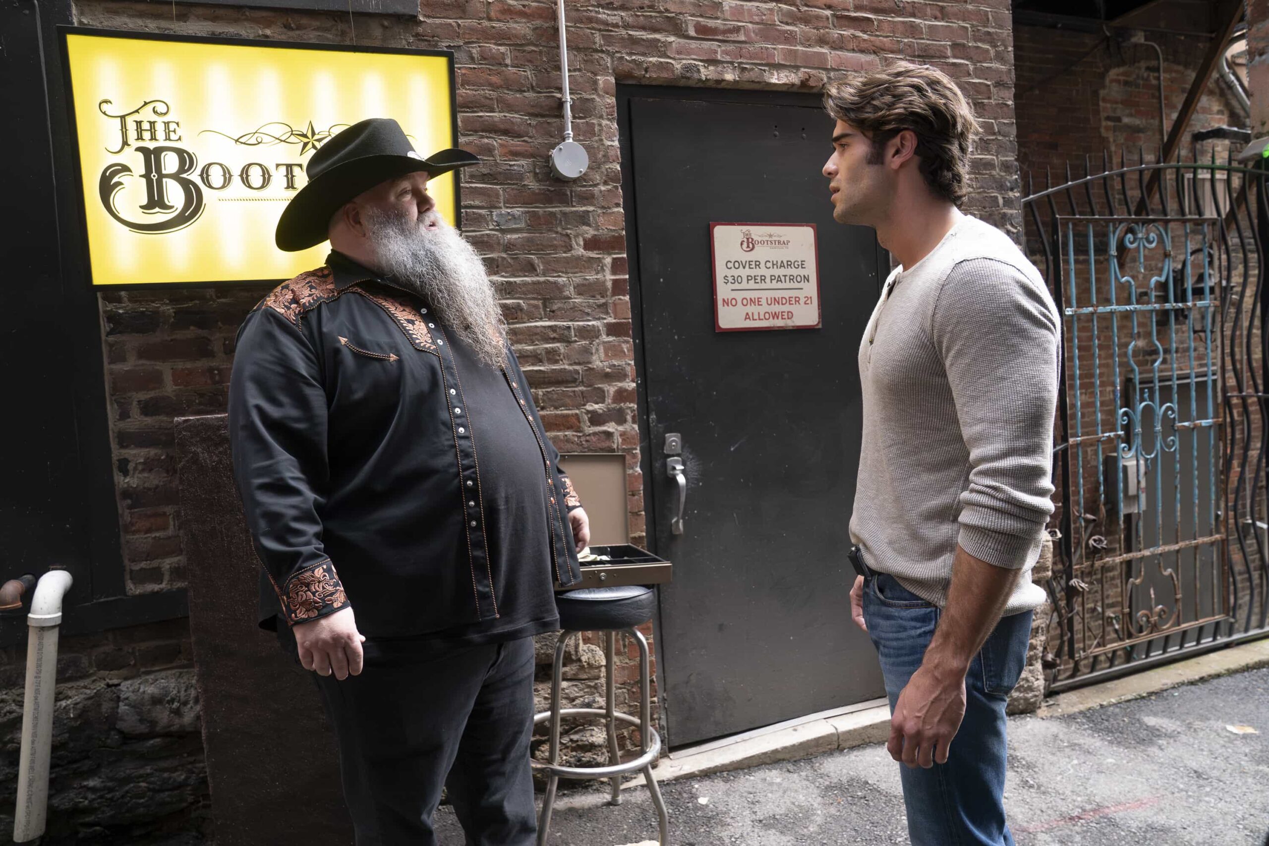 This image has an empty alt attribute; its file name is 178291_0170-scaled.jpg
9-1-1: NASHVILLE - “Lost Children” - With mounting pressure from his peers and family, Blue takes his firefighter exam. Meanwhile, Roxie and Taylor search for the identity of an unconscious girl and respond to a high-stakes emergency involving two abducted children. THURSDAY, NOV. 6 (9:00-10:00 p.m. EST) on ABC. (Disney/Jake Giles Netter) 
MARTY RAY, HUNTER MCVEY