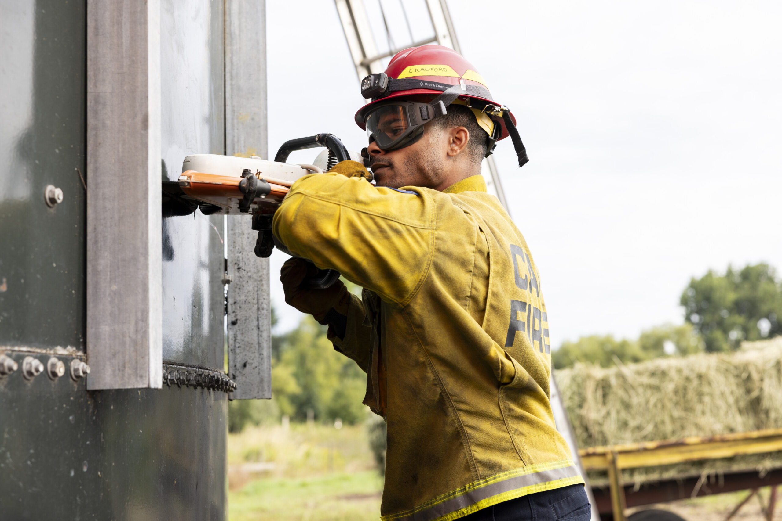 “Like a Wounded Wildebeest” – Manny has a serious conversation with Bode about a troubling discovery, urging him to be honest and take responsibility, on FIRE COUNTRY, Friday, Nov. 7 (9:00-10:00 PM, ET/PT) on the CBS Television Network, and streaming on Paramount+ (live and on-demand for Paramount+ Premium plan subscribers, or on-demand for Paramount+ Essential subscribers the day after the episode airs)*. Series star Jordan Calloway directed the episode. Pictured: Jordan Calloway as Jake Crawford. Photo: Eike Schroter/CBS ©2025 CBS Broadcasting, Inc. All Rights Reserved.