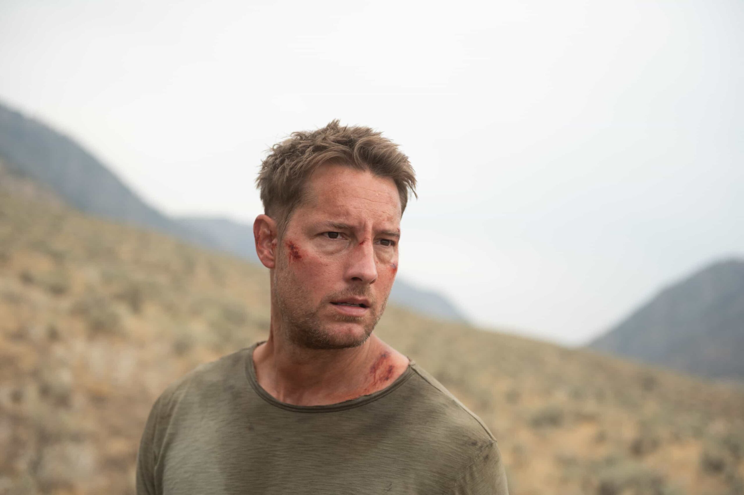 Tracker Season 3 Episode 4 “No Man’s Land” – When a man disappears in a lawless Arizona desert town, Colter’s investigation uncovers a hidden relationship that draws him into a dangerous power struggle – and leaves him facing the hard conditions of the wilderness, on TRACKER, Sunday, Nov. 9 (8:00-9:00 PM, ET/PT) on the CBS Television Network, and streaming on Paramount+ (live and on-demand for Paramount+ Premium plan subscribers, or on-demand for Paramount+ Essential subscribers the day after the episode airs)*. Pictured: Justin Hartley as Colter Shaw. Photo: Sergei Bachlakov/CBS ©2025 CBS Broadcasting, Inc. All Rights Reserved.