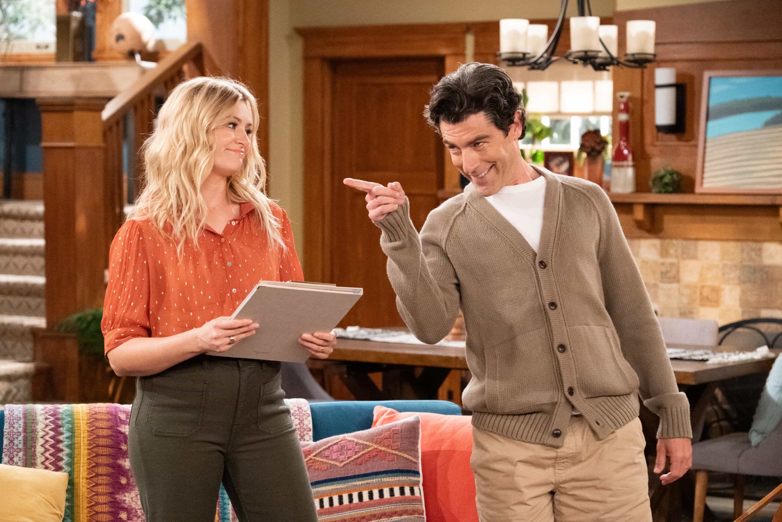 THE NEIGHBORHOOD Season 8 Episode 5 “Welcome to New Horizons” – Dave’s silent auction wins lead to a classical concert outing with Gemma and the Butlers that quickly goes off the rails. Meanwhile, Malcolm’s ghostwriting gig takes a surprising turn when Tina encourages him to dive into reality TV for inspiration – sparking an unexpected obsession, on THE NEIGHBORHOOD, Monday, Nov. 10 (8:00-8:30 PM, ET/PT) on the on the CBS Television Network, and streaming on Paramount+ (live and on-demand for Paramount+ subscribers, or on-demand for Paramount+ Essential subscribers the day after the episode airs)*. Pictured: Beth Behrs as Gemma and Max Greenfield as Dave. Photo: Monty Brinton/CBS ©2025 CBS Broadcasting, Inc. All Rights Reserved.