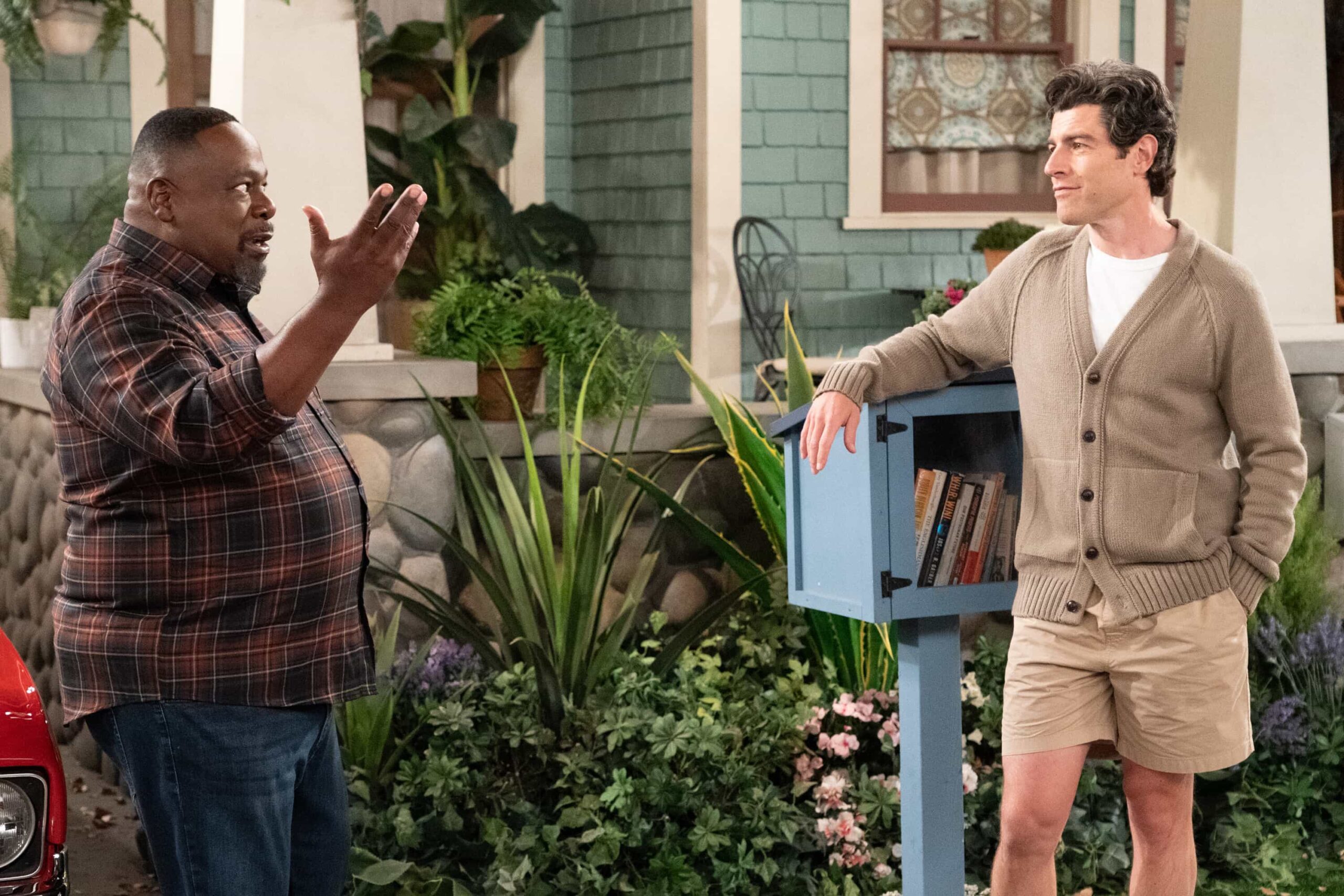 THE NEIGHBORHOOD Season 8 Episode 5 “Welcome to New Horizons” – Dave’s silent auction wins lead to a classical concert outing with Gemma and the Butlers that quickly goes off the rails. Meanwhile, Malcolm’s ghostwriting gig takes a surprising turn when Tina encourages him to dive into reality TV for inspiration – sparking an unexpected obsession, on THE NEIGHBORHOOD, Monday, Nov. 10 (8:00-8:30 PM, ET/PT) on the on the CBS Television Network, and streaming on Paramount+ (live and on-demand for Paramount+ subscribers, or on-demand for Paramount+ Essential subscribers the day after the episode airs)*. Pictured: Cedric The Entertainer as Calvin and Max Greenfield as Dave. Photo: Monty Brinton/CBS ©2025 CBS Broadcasting, Inc. All Rights Reserved.