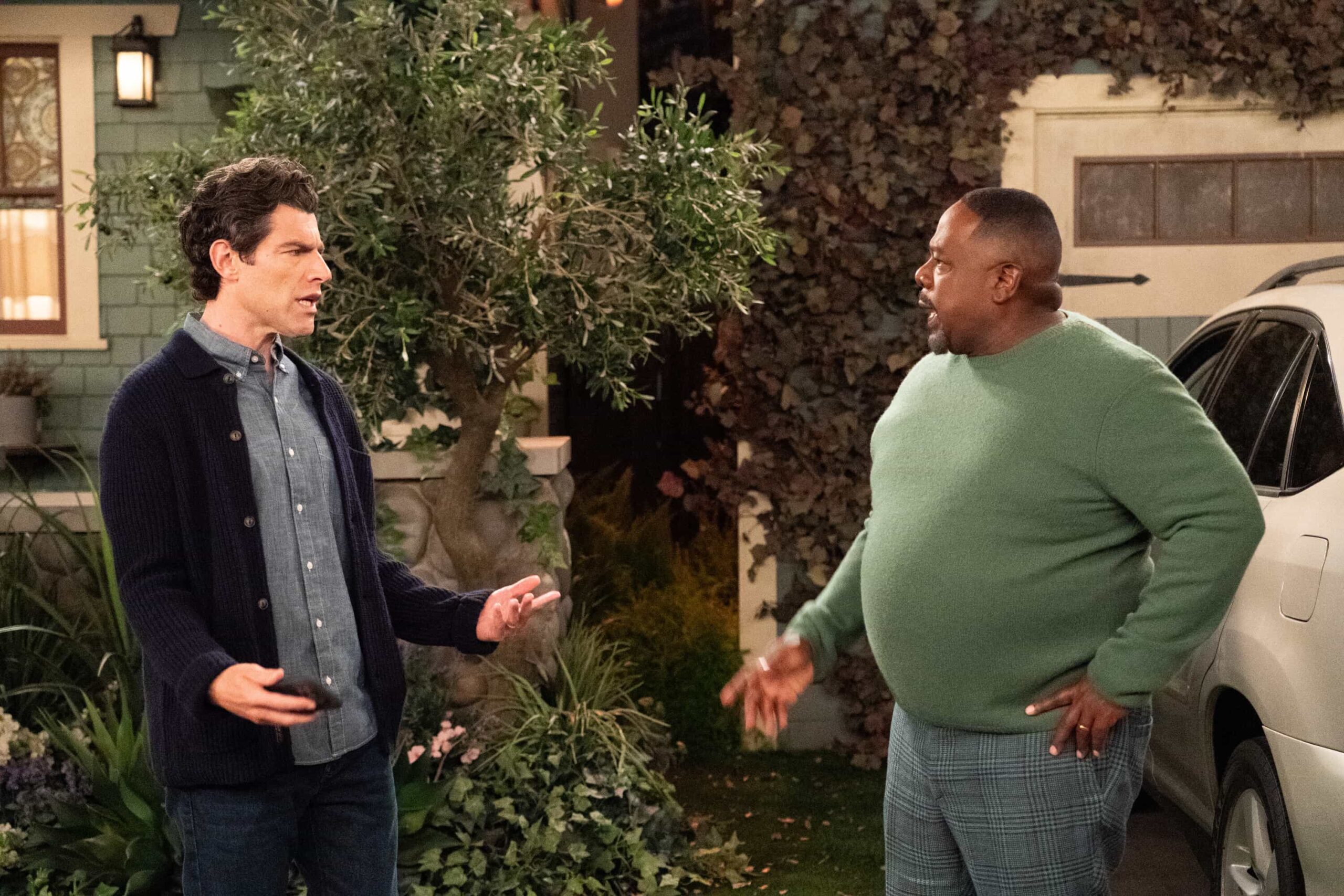 THE NEIGHBORHOOD Season 8 Episode 5 “Welcome to New Horizons” – Dave’s silent auction wins lead to a classical concert outing with Gemma and the Butlers that quickly goes off the rails. Meanwhile, Malcolm’s ghostwriting gig takes a surprising turn when Tina encourages him to dive into reality TV for inspiration – sparking an unexpected obsession, on THE NEIGHBORHOOD, Monday, Nov. 10 (8:00-8:30 PM, ET/PT) on the on the CBS Television Network, and streaming on Paramount+ (live and on-demand for Paramount+ subscribers, or on-demand for Paramount+ Essential subscribers the day after the episode airs)*. Pictured: Max Greenfield as Dave;Cedric The Entertainer as Calvin. Photo: Monty Brinton/CBS ©2025 CBS Broadcasting, Inc. All Rights Reserved.