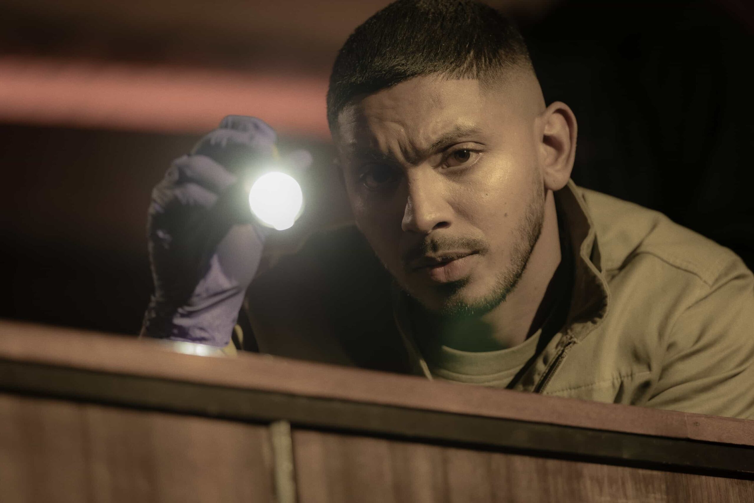 “Black Is White” – When a U.S. Navy attaché is found dead with a USB lodged in his throat, the team tracks a killer believed to have ties to an international chess tournament in Sydney, on NCIS: SYDNEY, Tuesday, Nov. 11 (10:00-11:00 PM, ET/PT) on the CBS Television Network, and streaming on Paramount+ (live and on demand for Paramount+ Premium plan subscribers, or on demand for Paramount+ Essential subscribers the day after the episode airs)*. Sean Sagar as NCIS Special Agent DeShawn Jackson in NCIS: Sydney episode 5, season 3 streaming on Paramount+, 2025. Photo Credit:  Daniel Asher Smith/Paramount+   © TM & © 2025 CBS Studios Inc. NCIS: Sydney and related marks and logos  are trademarks of CBS Studios Inc. All Rights Reserved.