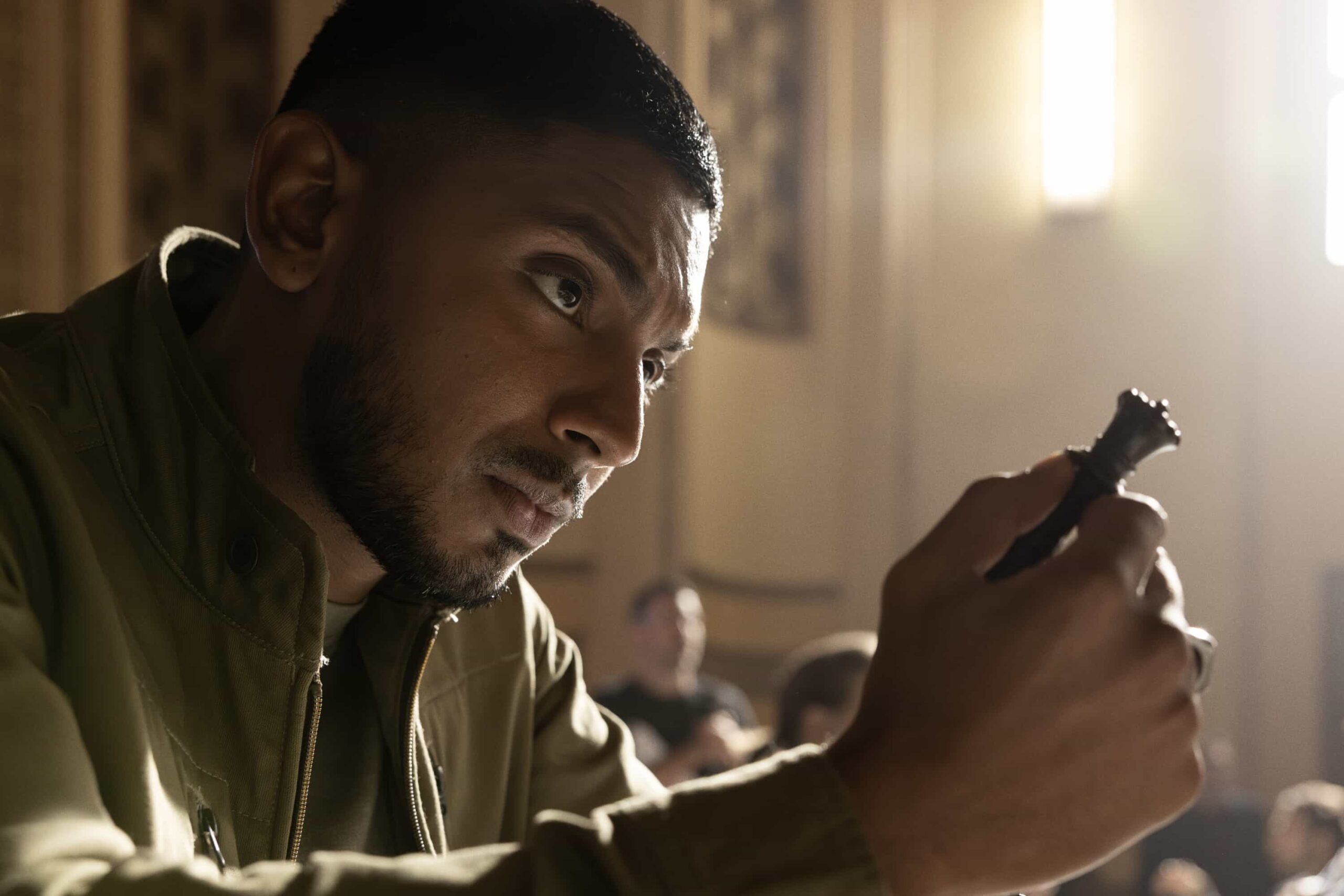 “Black Is White” – When a U.S. Navy attaché is found dead with a USB lodged in his throat, the team tracks a killer believed to have ties to an international chess tournament in Sydney, on NCIS: SYDNEY, Tuesday, Nov. 11 (10:00-11:00 PM, ET/PT) on the CBS Television Network, and streaming on Paramount+ (live and on demand for Paramount+ Premium plan subscribers, or on demand for Paramount+ Essential subscribers the day after the episode airs)*. Sean Sagar as NCIS Special Agent DeShawn Jackson in NCIS: Sydney episode 5, season 3 streaming on Paramount+, 2025. Photo Credit:  Daniel Asher Smith/Paramount+   © TM & © 2025 CBS Studios Inc. NCIS: Sydney and related marks and logos  are trademarks of CBS Studios Inc. All Rights Reserved.