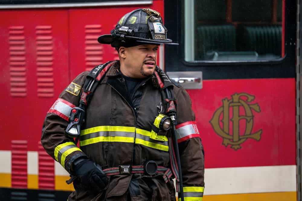 Chicago Fire Season 14 Episode 7 Photos: “Pierce the Vein” 11 CHICAGO FIRE Season 14 Episode 7 -- "Pierce The Vein" Episode 1407 -- Pictured: Joe Miñoso as Joe Cruz -- (Photo by: Peter Gordon/NBC)