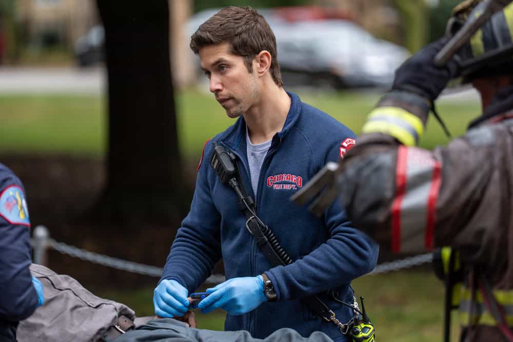 Chicago Fire Season 14 Episode 7 Photos: “Pierce the Vein” 5 CHICAGO FIRE Season 14 Episode 7 -- "Pierce The Vein" Episode 1407 -- Pictured: Brandon Larracuente as Sal Vasquez -- (Photo by: Peter Gordon/NBC)