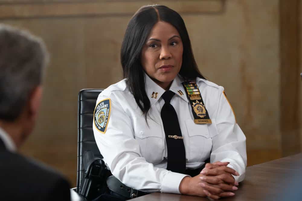 LAW & ORDER: SPECIAL VICTIMS UNIT -- "False Idols" Episode 27007 -- Pictured: Kwajalyn Brown as Captain Downes -- (Photo by: Virginia Sherwood/NBC)

