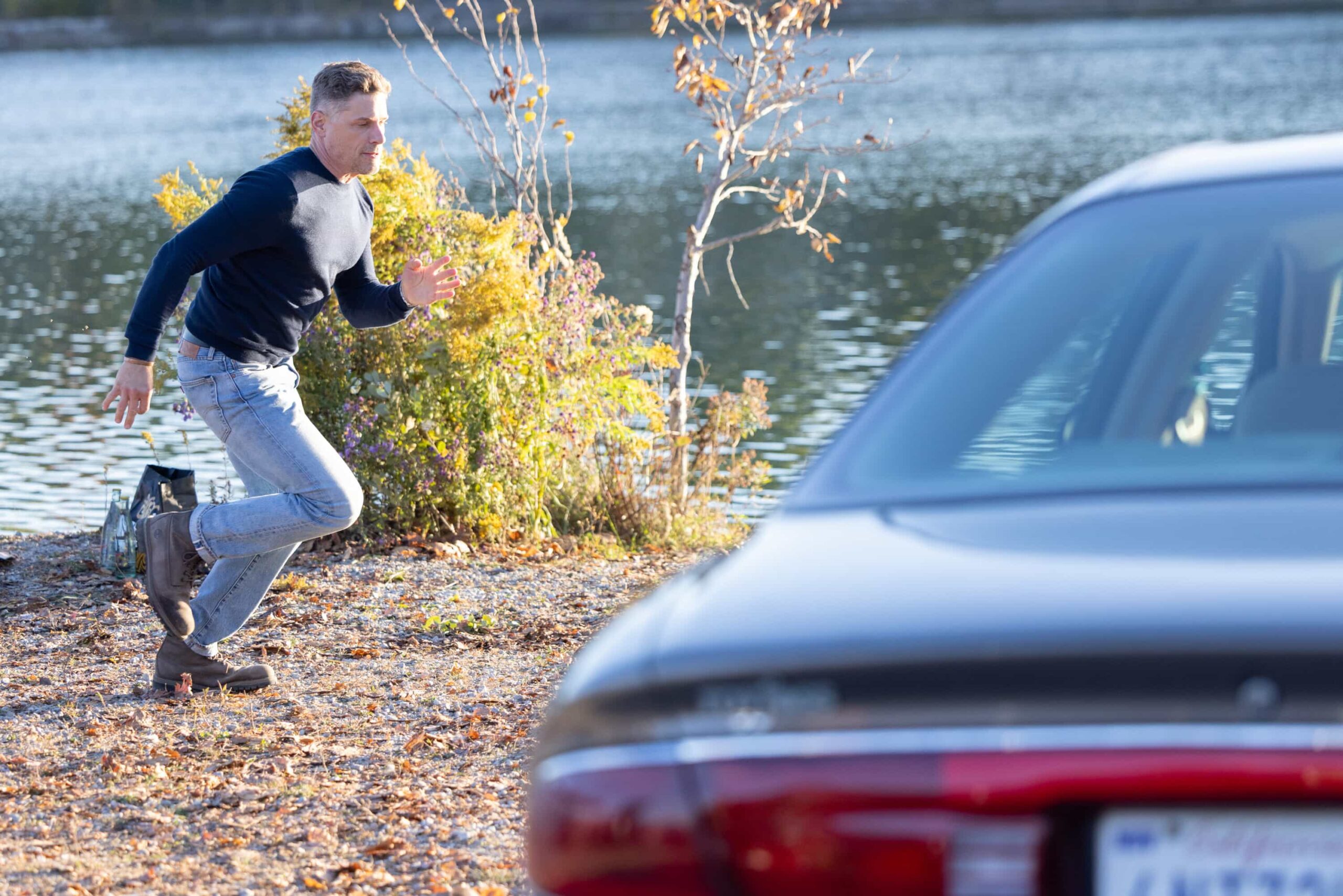 “Death & Taxes” – As cannabis growers in Edgewater scramble to pay their taxes in cash, a violent robbery leaves a man in critical condition and exposes the vulnerability of the legal cannabis trade. Meanwhile, Mickey navigates a tense meal with her stepsister, Sharon (FIRE COUNTRY), on SHERIFF COUNTRY, Friday, Dec. 12 (8:00-9:00 PM, ET/PT) on the CBS Television Network, and streaming on Paramount+ (live and on-demand for Paramount+ Premium plan subscribers, or on-demand for Paramount+ Essential subscribers the day after the episode airs)*. Pictured: Matt Lauria as Boone. Photo: Darren Goldstein/CBS ©2025 CBS Broadcasting, Inc. All Rights Reserved.