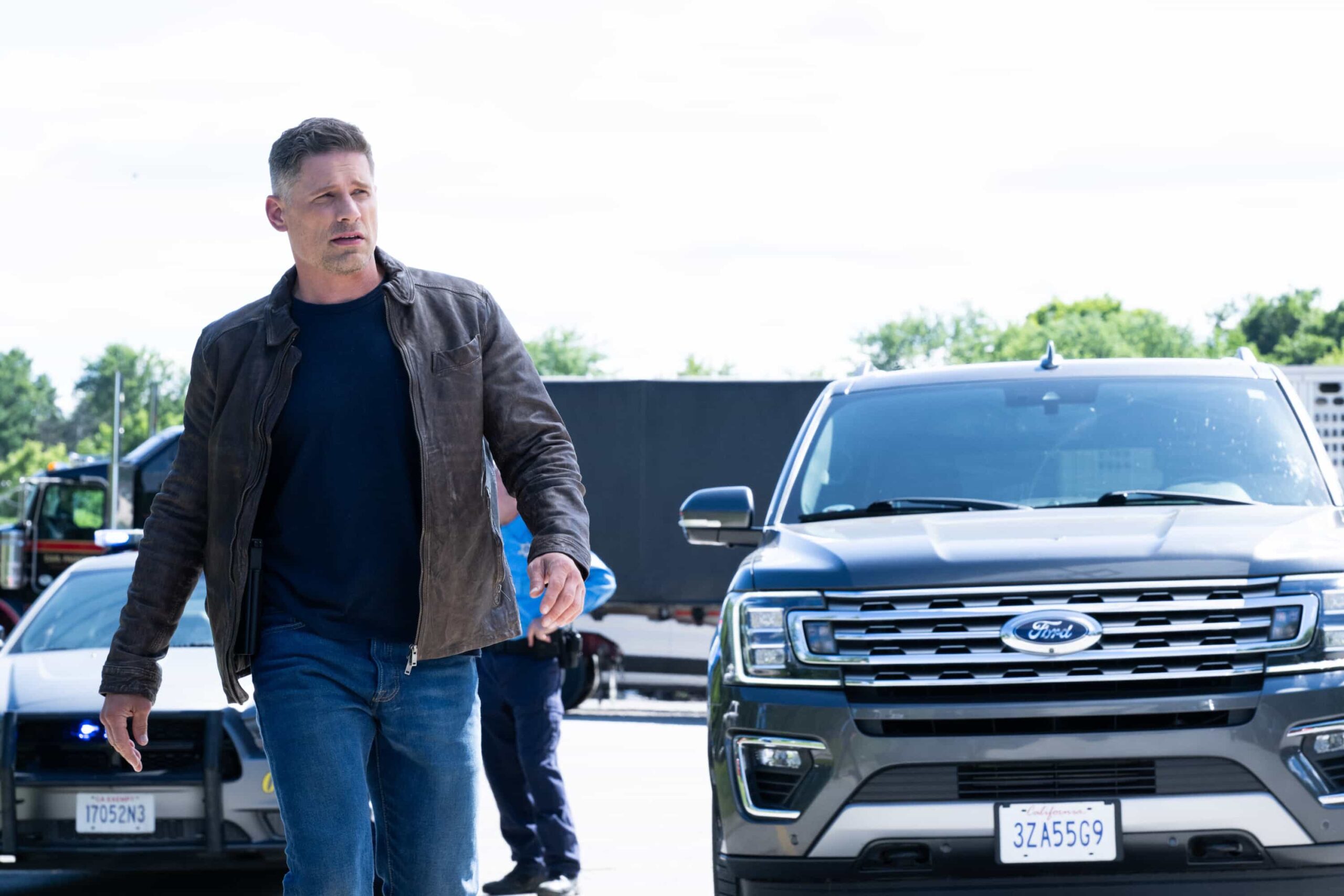 “Expecting Trouble” – A high-stakes transport mission puts Sheriff Mickey Fox and Deputy Boone on edge as they race against time to protect a vulnerable witness, on SHERIFF COUNTRY, Friday, Nov. 14 (8:00-9:00 PM, ET/PT) on the CBS Television Network, and streaming on Paramount+ (live and on-demand for Paramount+ Premium plan subscribers, or on-demand for Paramount+ Essential subscribers the day after the episode airs)*.  Pictured: Matt Lauria as Boone. Photo: Christos Kalohoridis/CBS ©2025 CBS Broadcasting, Inc. All Rights Reserved.