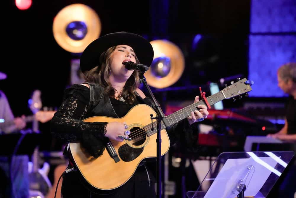 THE VOICE -- The Knockouts Part 4 Episode 2813 -- Pictured: Mindy Miller -- (Photo by: Casey Durkin/NBC)