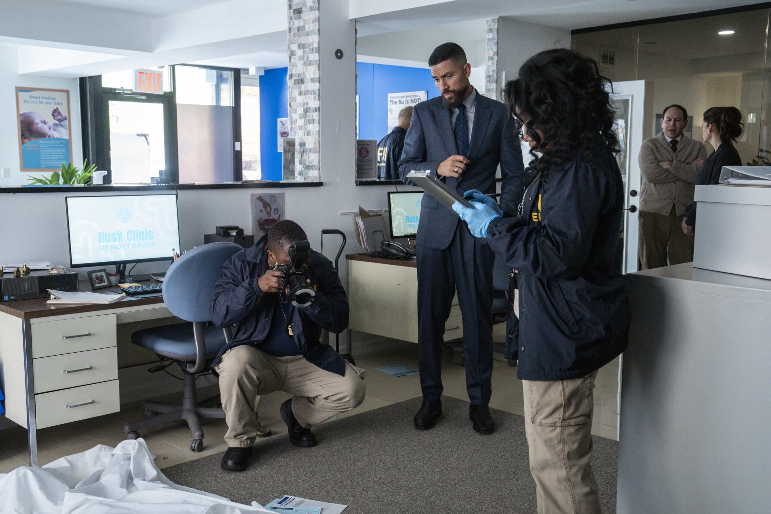 “Parental” – When a robbery at a community clinic turns deadly, the team investigates a drug trafficking crew and soon uncovers that the clinic’s doctor may be more involved than they initially thought. Meanwhile, Isobel and her stepdaughter are at odds over a family issue, on FBI, Monday, Nov. 17 (9:00-10:00 PM ET/PT) on the CBS Television Network, and streaming on Paramount+ (live and on-demand for Paramount+ Premium plan subscribers, or on-demand for Paramount+ Essential subscribers the day after the episode airs). Pictured: Zeeko Zaki as Special Agent Omar Adom ‘OA’ Zidan. Photo: Bennett Raglin/CBS ©2025 CBS Broadcasting, Inc. All Rights Reserved.