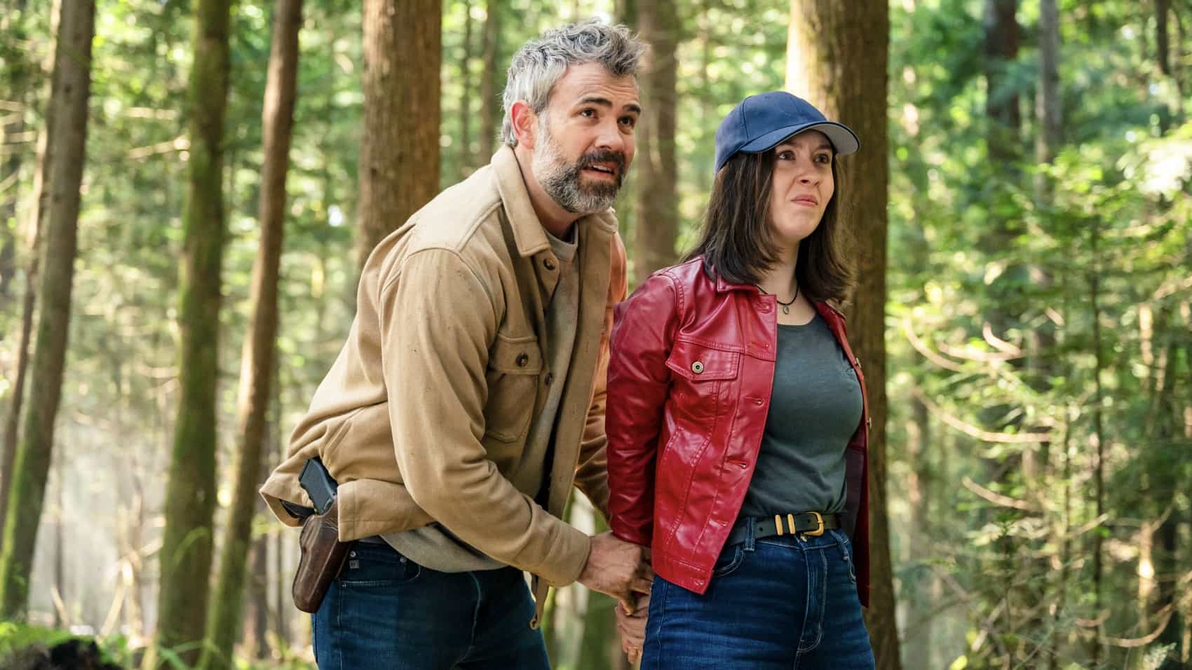 Murder in a Small Town Season 2 Episode 8 : L-R: Rossif Sutherland and guest star Katherine Evans in the "Masterpiece" episode of MURDER IN A SMALL TOWN airing Tuesday, Nov. 18 (8:00-9:00PM ET/PT) on FOX. ©2025 Fox Media LLC. CR: Kailey Schwerman/ FOX.