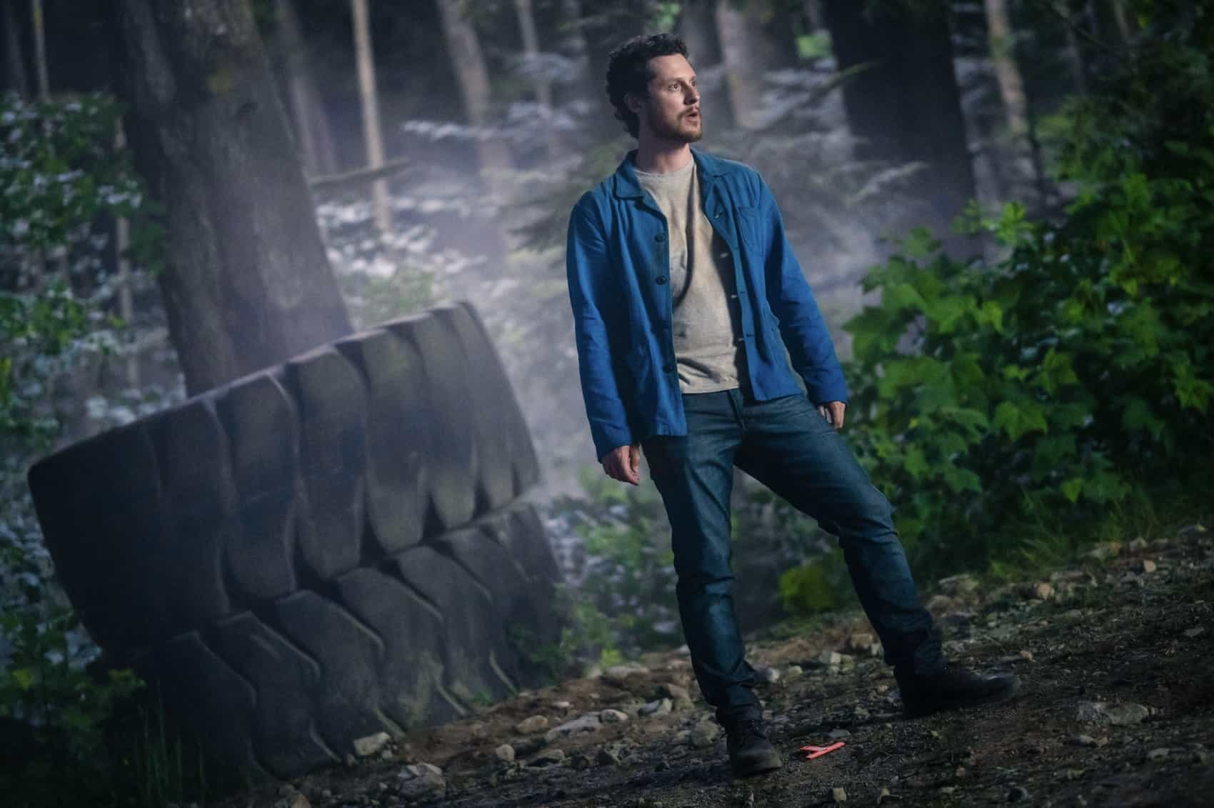 MURDER IN A SMALL TOWN: Guest star Noah Reid in the "Masterpiece" episode of MURDER IN A SMALL TOWN airing Tuesday, Nov. 18 (8:00-9:00PM ET/PT) on FOX. ©2025 Fox Media LLC. CR: Kailey Schwerman/ FOX.