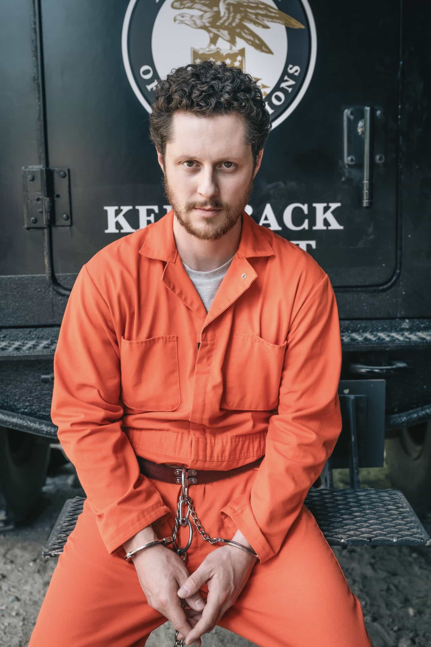 MURDER IN A SMALL TOWN: Guest star Noah Reid in the "Masterpiece" episode of MURDER IN A SMALL TOWN airing Tuesday, Nov. 18 (8:00-9:00PM ET/PT) on FOX. ©2025 Fox Media LLC. CR: Kailey Schwerman/ FOX.