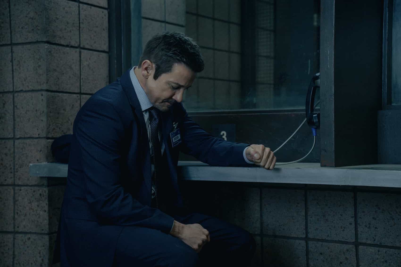 Mayor of Kingstown Season 4 Episode 5 -  Jeremy Renner as Mike McLusky in Mayor of Kingstown episode 5, season 4, streaming on Paramount+, 2025. Credit: Dennis P. Mong Jr./Paramount +