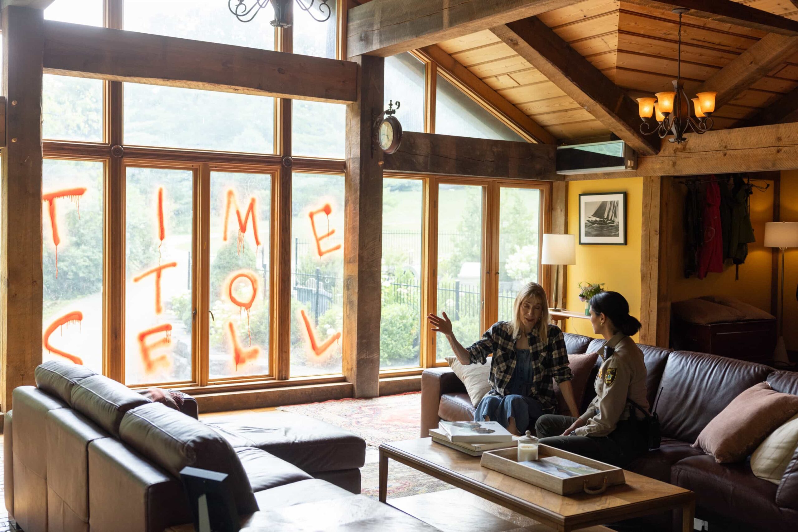 Sheriff Country Season 1 Episode 6 “Exit Interview” – When a body is discovered along the Eel River, Sheriff Mickey Fox and her team launch a homicide investigation that rattles the heart of Edgewater. Meanwhile, Wes risks everything to uncover the truth about the murder, on SHERIFF COUNTRY, Friday, Nov. 21 (8:00-9:00 PM, ET/PT) on the CBS Television Network, and streaming on Paramount+ (live and on-demand for Paramount+ Premium plan subscribers, or on-demand for Paramount+ Essential subscribers the day after the episode airs)*.  Pictured: Maria Ricossa as Bernice and Morena Baccarin as Sheriff Mickey Fox. Photo: Darren Goldstein/CBS ©2025 CBS Broadcasting, Inc. All Rights Reserved.