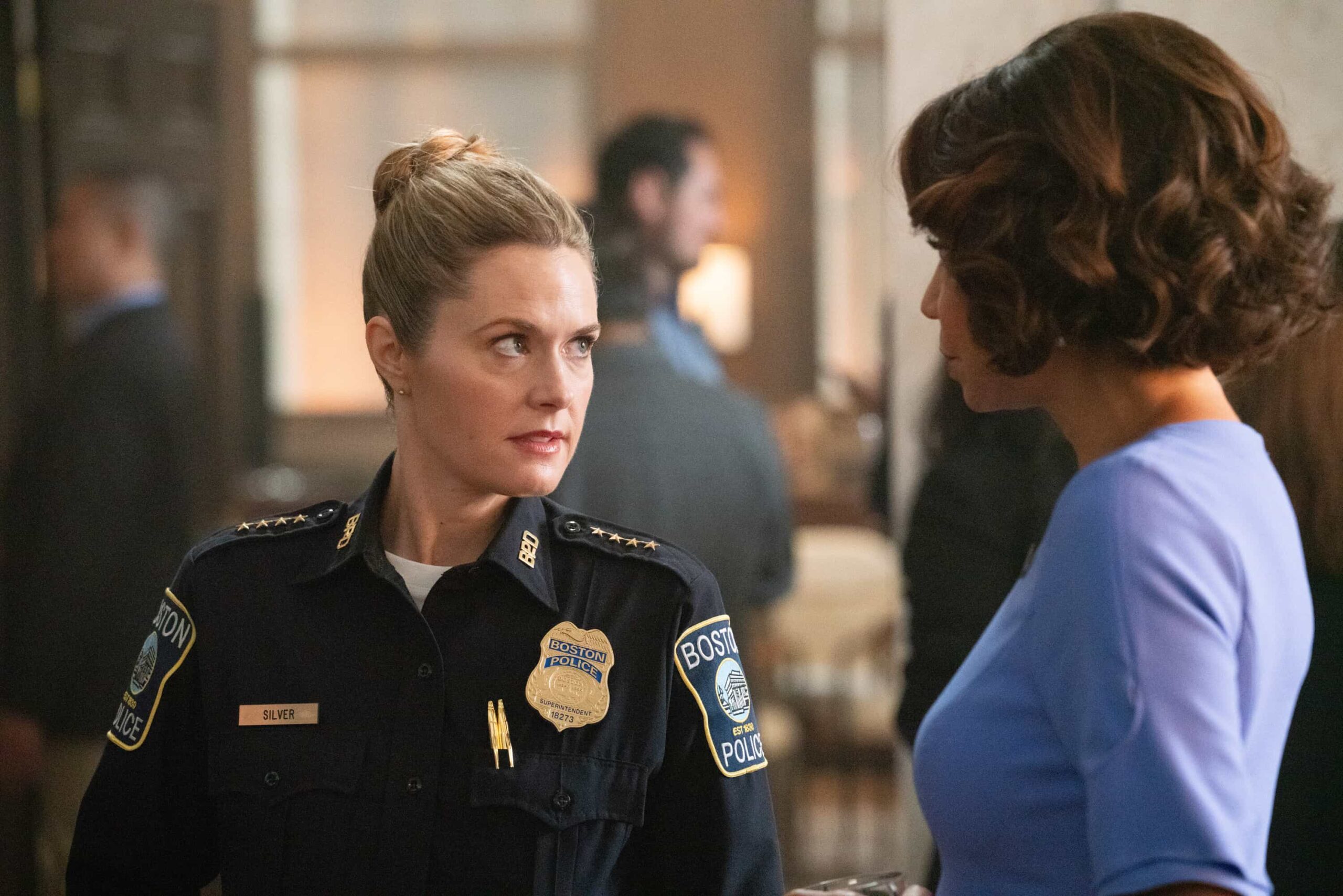 Boston Blue Season 1 Episode 6 “Code of Ethics” – With an assist from NYPD’s Maria Baez, Danny and Lena hunt down a serial home invader. Sean’s budding romance faces unexpected complications. Meanwhile Mae and Sarah uncover a troubling leak that could upend the justice system, on BOSTON BLUE,  Friday, Nov. 21 (10:00-11:00 PM, ET/PT) on the CBS Television Network, and streaming on Paramount+ (live and on-demand for Paramount+ Premium subscribers, or on-demand for Paramount+ Essential subscribers the day after the episode airs)*. Pictured: Maggie Lawson as Sarah Silver and Gloria Reuben as Mae Silver. Photo: Michael Gibson/CBS ©2025 CBS Broadcasting, Inc. All Rights Reserved.