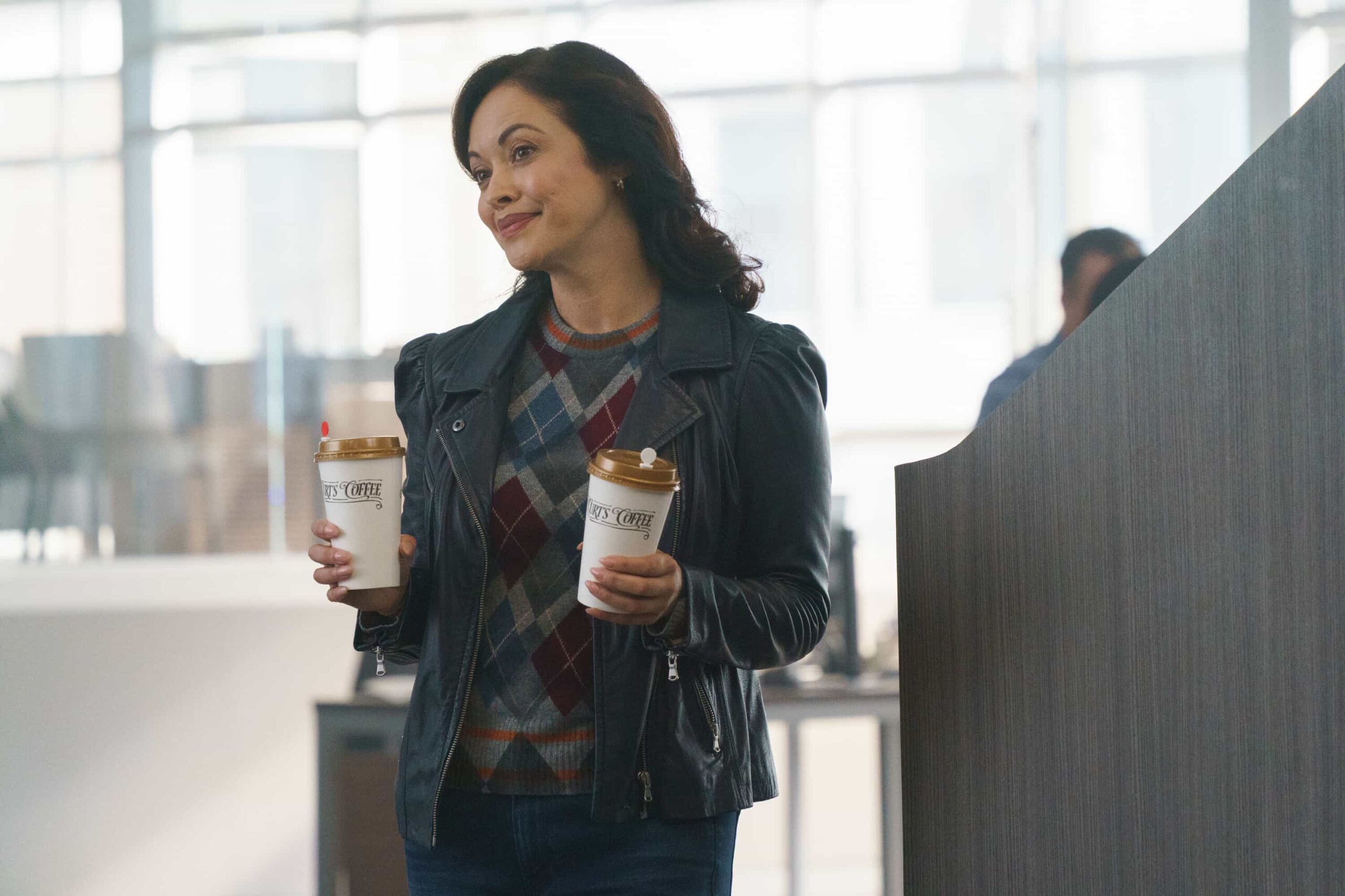 Boston Blue Season 1 Episode 6 “Code of Ethics” – With an assist from NYPD’s Maria Baez, Danny and Lena hunt down a serial home invader. Sean’s budding romance faces unexpected complications. Meanwhile Mae and Sarah uncover a troubling leak that could upend the justice system, on BOSTON BLUE,  Friday, Nov. 21 (10:00-11:00 PM, ET/PT) on the CBS Television Network, and streaming on Paramount+ (live and on-demand for Paramount+ Premium subscribers, or on-demand for Paramount+ Essential subscribers the day after the episode airs)*. Pictured: Marisa Ramirez as Maria Baez. Photo: Michael Gibson/CBS ©2025 CBS Broadcasting, Inc. All Rights Reserved.