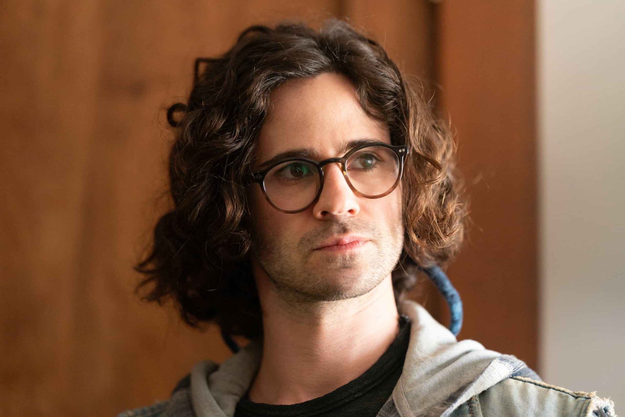 “Angel” – When a crime scene cleaner disappears, Colter discovers her fascination with true crime, which may have led her into dangerous territory. As he follows her trail, Colter uncovers a group of amateur sleuths whose hunt for a killer puts everyone at risk, Sunday, Nov. 23 (8:00-9:00 PM, ET/PT) on the CBS Television Network, and streaming on Paramount+ (live and on-demand for Paramount+ Premium plan subscribers, or on-demand for Paramount+ Essential subscribers the day after the episode airs)*. Pictured: Connor Paolo as Gunther. Photo: Darko Sikman/CBS ©2025 CBS Broadcasting, Inc. All Rights Reserved.