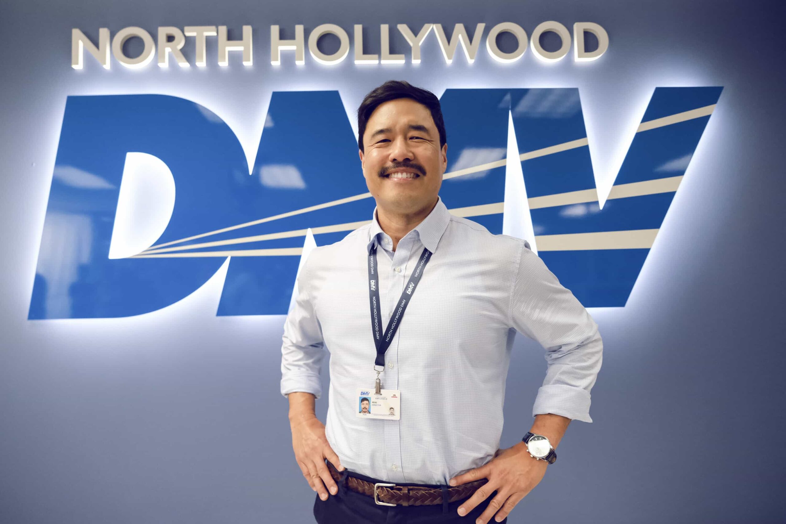 “There Is No I in DMV” – Barb takes the team on a field trip to the rival North Hollywood branch to learn the secrets of their success. She begins to doubt herself after meeting their charismatic manager, Beau (Randall Park). Meanwhile, Gregg and Vic get in Colette’s head that Noa prefers risk-takers, on DMV, Monday, Nov. 24 (9:30-10:00 PM, ET/PT) on the CBS Television Network, and streaming on Paramount+ (live and on-demand for Paramount+ Premium plan subscribers, or on-demand for Paramount+ Essential subscribers the day after the episode airs)*. Pictured: Randall Park as Beau Young. Photo: Bertrand Calmeau/CBS ©2025 CBS Broadcasting, Inc. All Rights Reserved.
