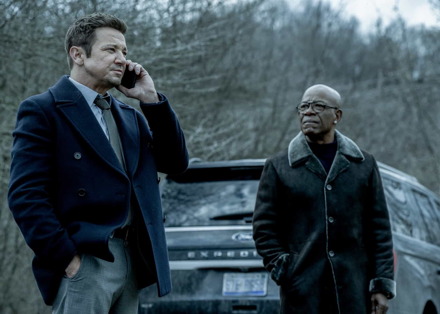 Mayor Of Kingstown Season 4 Episode 6 L-R: Jeremy Renner as Mike McLusky and Lennie James as Frank Moses in Mayor of Kingstown episode 6, season 4, streaming on Paramount+, 2025. Credit: Dennis P. Mong Jr./Paramount+ ©2025 Viacom International Inc. All Rights Reserved. Mayor of Kingstown and all related titles, logos and characters are trademarks of Viacom International Inc.