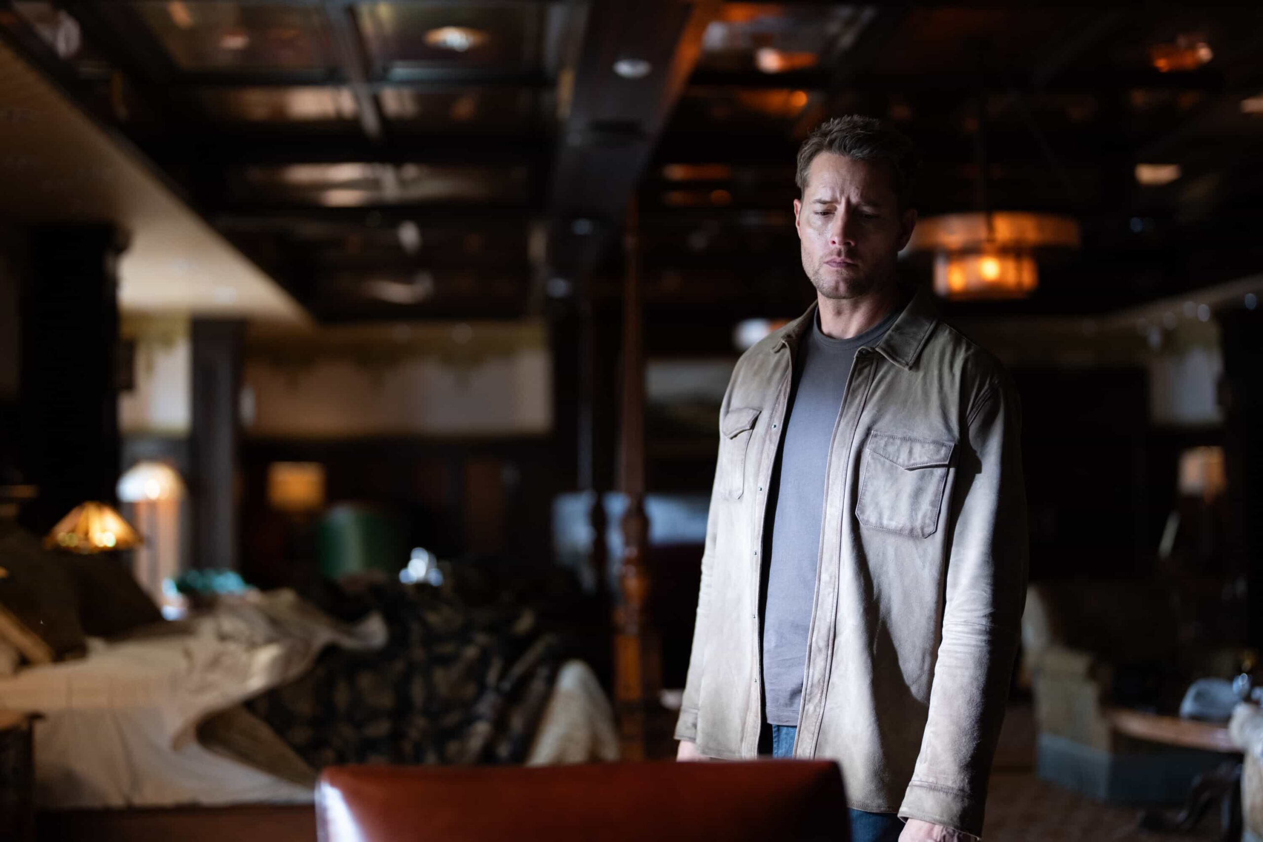 “Eat the Rich” – When chasing down leads about his father’s past, Colter meets a man desperate to find his daughter who vanished while working a courier route. As Colter retraces his steps, he’s pulled into an orbit of a wealthy family and their ruthless fixer, who will stop at nothing to keep their secrets buried, Sunday, Nov. 30 (8:30-9:30 PM, ET/8:00-9:00 PM, PT) on the CBS Television Network, and streaming on Paramount+ (live and on-demand for Paramount+ Premium plan subscribers, or on-demand for Paramount+ Essential subscribers the day after the episode airs)*. Pictured: Justin Hartley as Colter Shaw. Photo: Darko Sikman/CBS ©2025 CBS Broadcasting, Inc. All Rights Reserved.