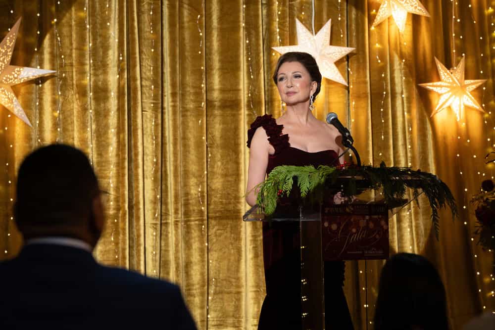 BRILLIANT MINDS Season 2 Episode 10 -- "The Resident" Episode 210 -- Pictured: Donna Murphy as Dr. Muriel Landon -- (Photo by: Pief Weyman/NBC)