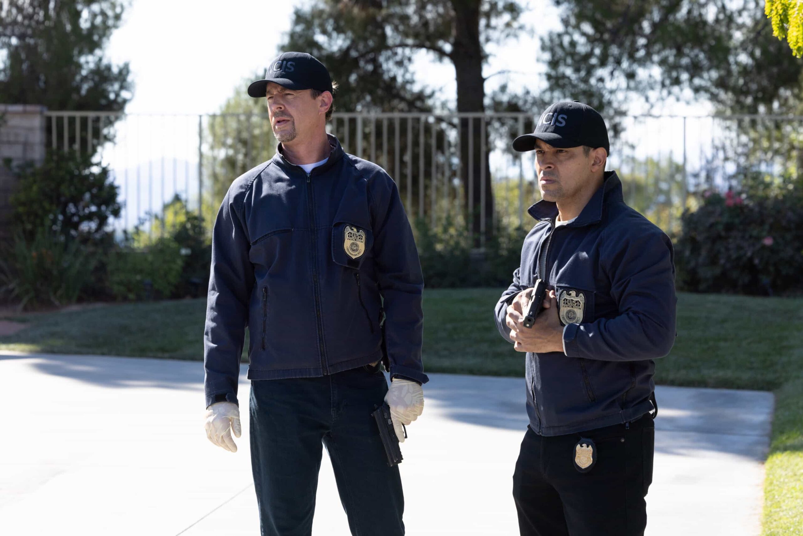 NCIS Season 23 Episode 7 “God Only Knows” – A kidnapped teen leads the team to a Navy SEAL who survived captivity by the Taliban but may have committed murder after returning home. Also, Jimmy finally shares his findings about the mysterious death of Parker’s mother with his boss, on the CBS Original series NCIS, Tuesday, Dec. 2 (8:00-9:00 PM, ET/PT) on the CBS Television Network, and streaming on Paramount+ (live and on demand for Paramount+ Premium plan subscribers, or on demand for Paramount+ Essential subscribers the day after the episode airs)*. Pictured: Sean Murray as Timothy McGee and Wilmer Valderrama as S.A. Nicolas “Nick” Torres. Photo: Sonja Flemming/CBS ©2025 CBS Broadcasting, Inc. All Rights Reserved.