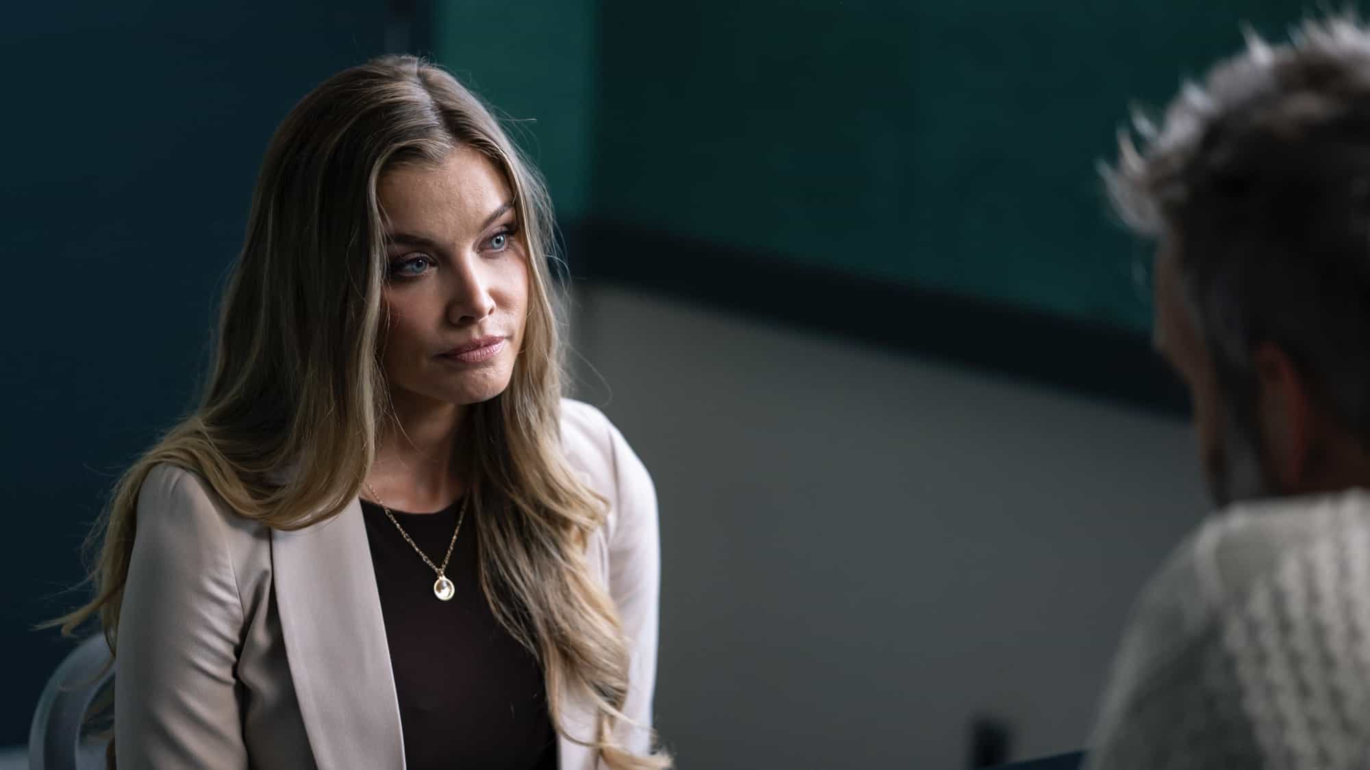MURDER IN A SMALL TOWN: Guest star Emily Maddison in the "Nightshade" season finale episode of MURDER IN A SMALL TOWN airing Tuesday, Dec. 2 (8:00-9:00PM ET/PT) on FOX. ©2025 Fox Media LLC. CR: Kailey Schwerman/ FOX.