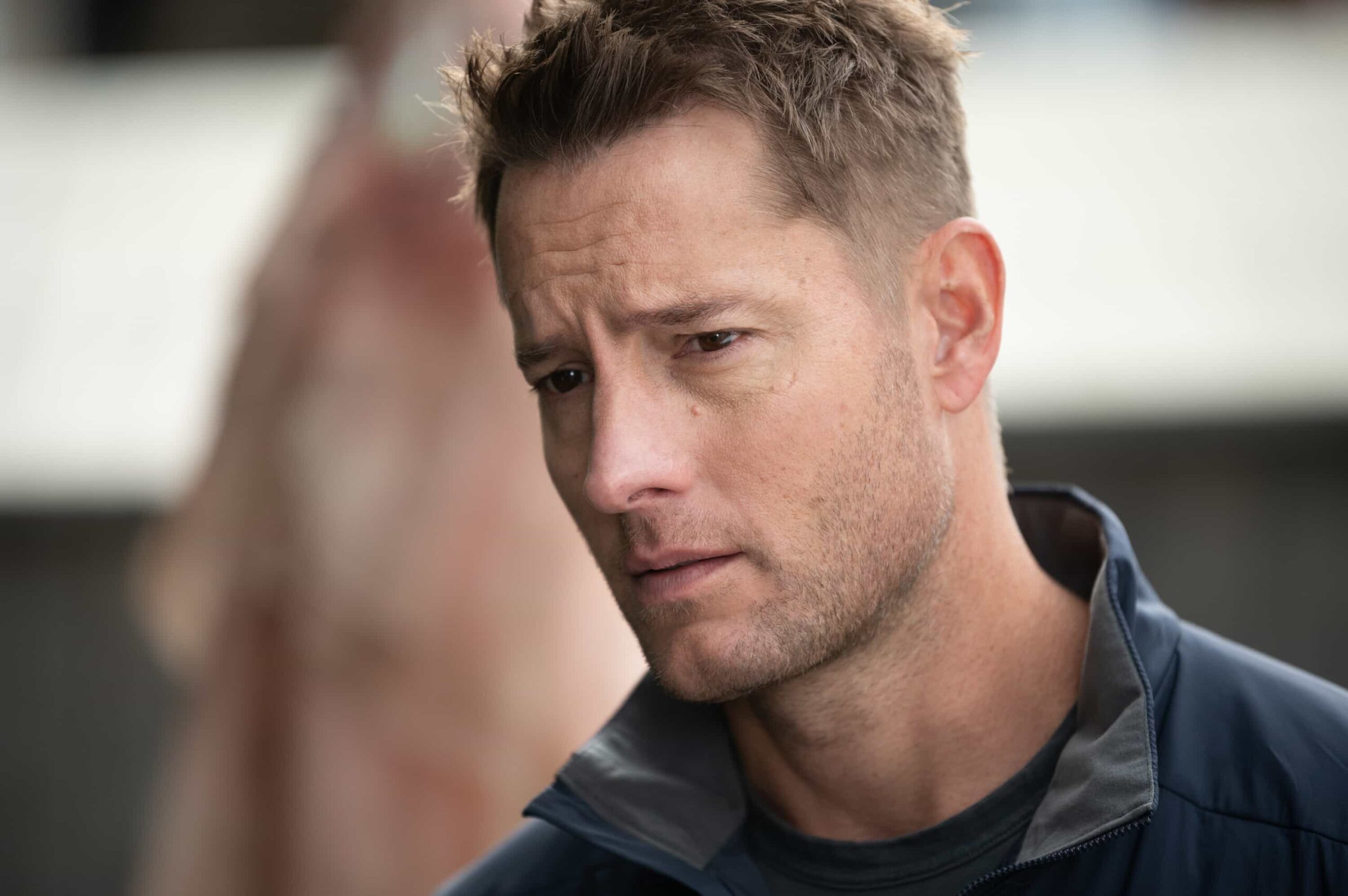 Tracker Season 3 Episode 8 “Eurydice” – When a grieving mother becomes the prime suspect in her missing daughter’s murder, Colter sets out to find the true culprit and prove her innocence, Sunday, Dec. 7 (8:00-9:00 PM, ET/PT) on the CBS Television Network, and streaming on Paramount+ (live and on-demand for Paramount+ Premium plan subscribers, or on-demand for Paramount+ Essential subscribers the day after the episode airs)*. Pictured: Justin Hartley as Colter Shaw. Photo: Sergei Bachlakov/CBS ©2025 CBS Broadcasting, Inc. All Rights Reserved.