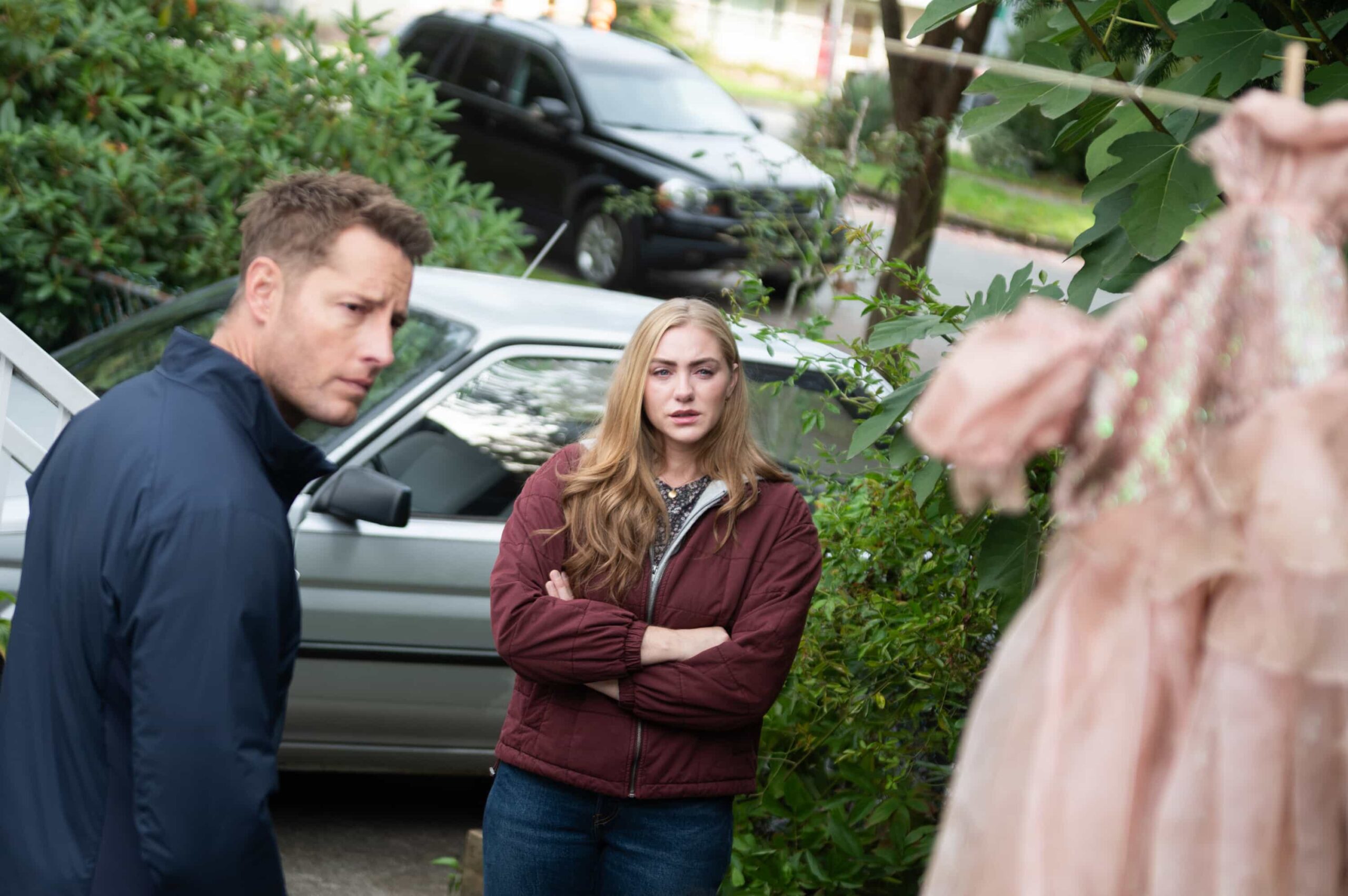 Tracker Season 3 Episode 8 “Eurydice” – When a grieving mother becomes the prime suspect in her missing daughter’s murder, Colter sets out to find the true culprit and prove her innocence, Sunday, Dec. 7 (8:00-9:00 PM, ET/PT) on the CBS Television Network, and streaming on Paramount+ (live and on-demand for Paramount+ Premium plan subscribers, or on-demand for Paramount+ Essential subscribers the day after the episode airs)*. Pictured: Justin Hartley as Colter Shaw and Jessica Sipos as Sierra. Photo: Sergei Bachlakov/CBS ©2025 CBS Broadcasting, Inc. All Rights Reserved.