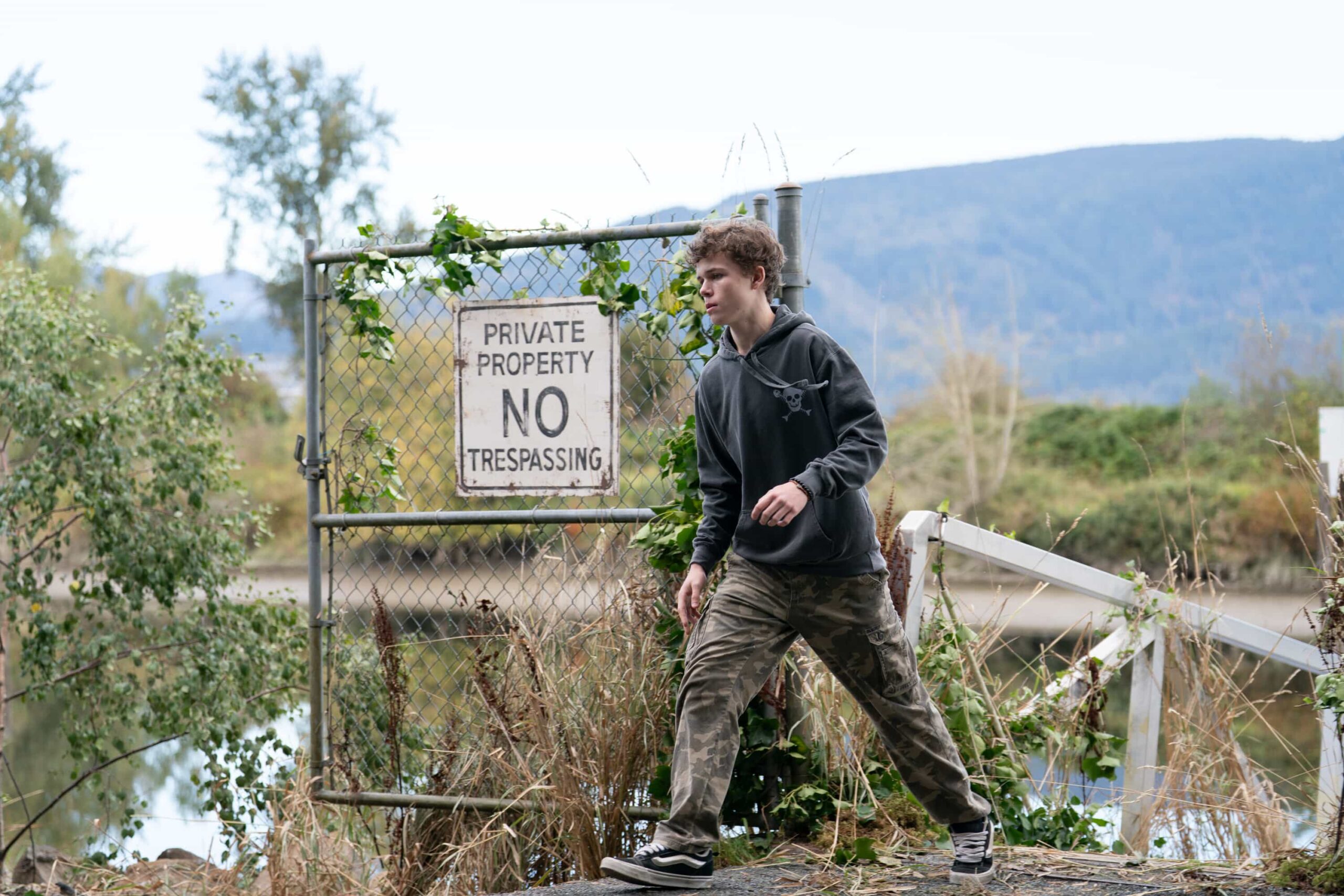 “Eurydice” – When a grieving mother becomes the prime suspect in her missing daughter’s murder, Colter sets out to find the true culprit and prove her innocence, Sunday, Dec. 7 (8:00-9:00 PM, ET/PT) on the CBS Television Network, and streaming on Paramount+ (live and on-demand for Paramount+ Premium plan subscribers, or on-demand for Paramount+ Essential subscribers the day after the episode airs)*. Pictured: Colin O’Brien as Spencer Flint. Photo: Darko Sikman/CBS ©2025 CBS Broadcasting, Inc. All Rights Reserved.