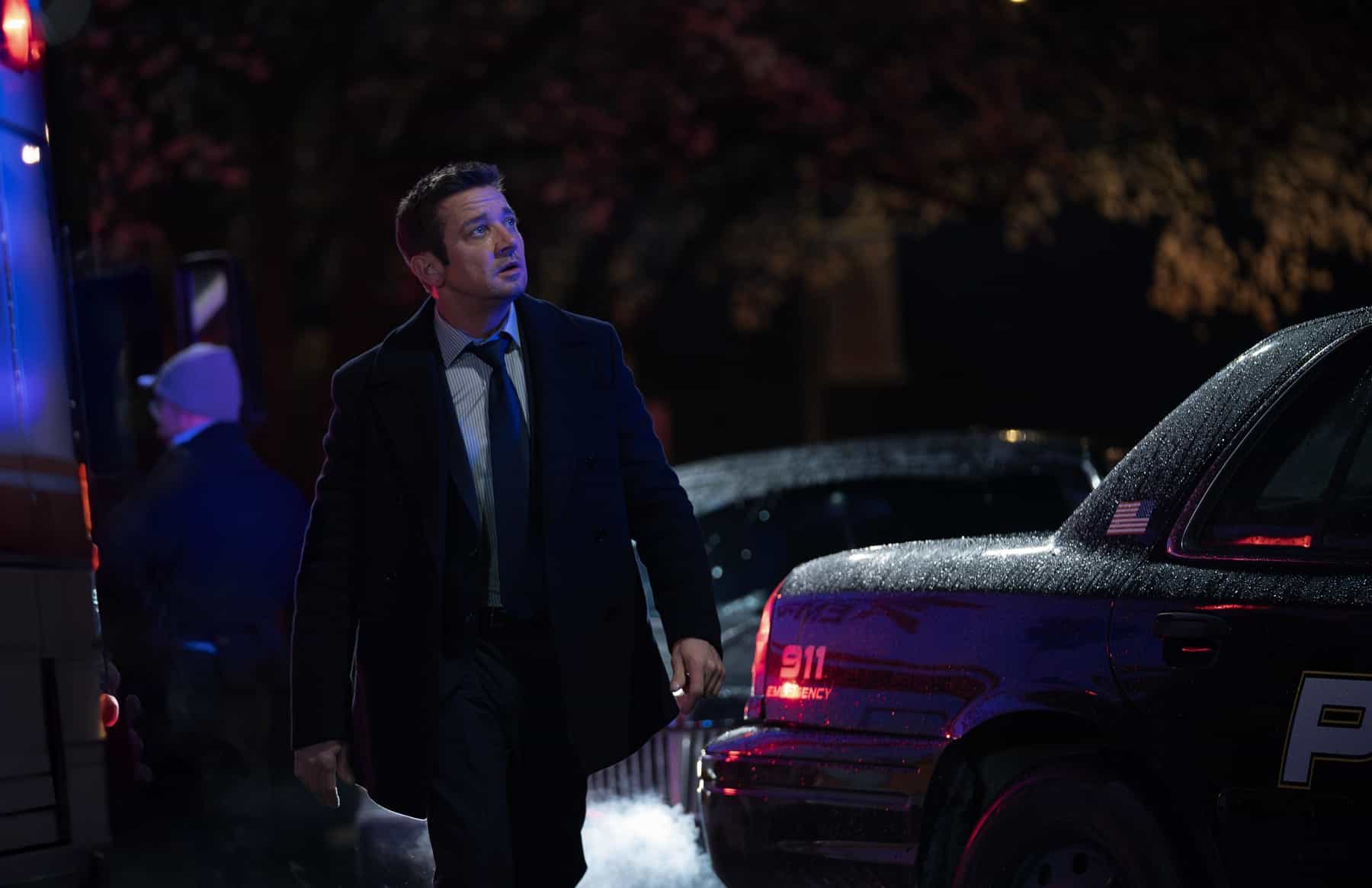 Mayor of Kingstown Season 4 Episode 8 Photos – “Belleville” Mike’s Deadly Trap & Prison Break Chaos 5 Mayor of Kingstown Season 4 Episode 8 - Jeremy Renner as Mike McLusky in Mayor of Kingstown episode 8, season 4, streaming on Paramount+, 2025. Credit: Jeremy Parsons/Paramount+
