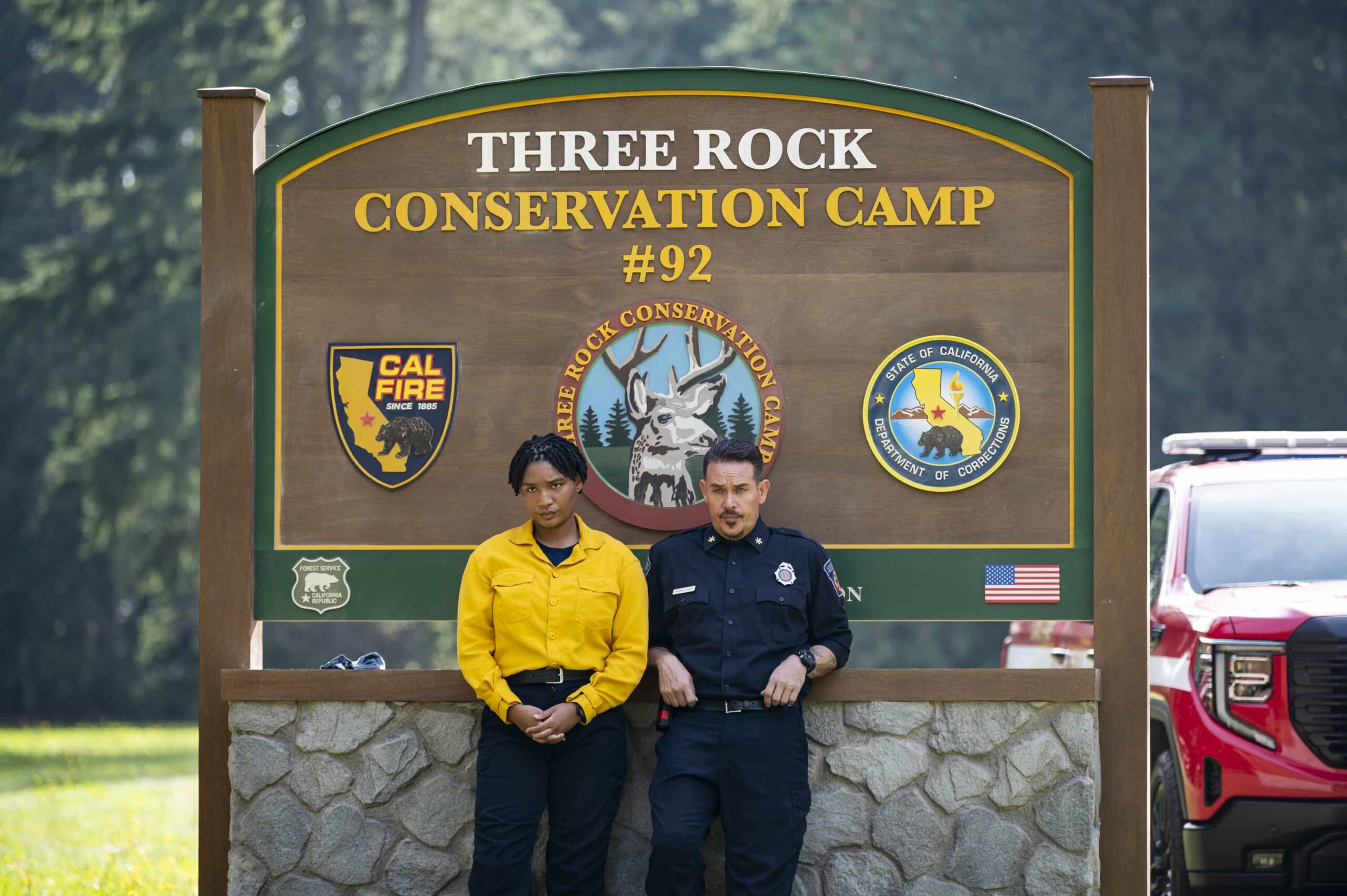 “Fresh Start” – Bode participates in a high school drunk-driving drill that unexpectedly reconnects him with a former classmate, Chloe (Alona Tal from SEAL TEAM). Meanwhile, Three Rock reopens with a new crew and high hopes, on FIRE COUNTRY, Friday, Dec. 12 (9:00-10:00 PM, ET/PT). Pictured (L-R): Jules Latimer as Eve Edwards and Kevin Alejandro as Manny Perez. Photo: Sergei Bachlakov/CBS ©2025 CBS Broadcasting, Inc. All Rights Reserved.