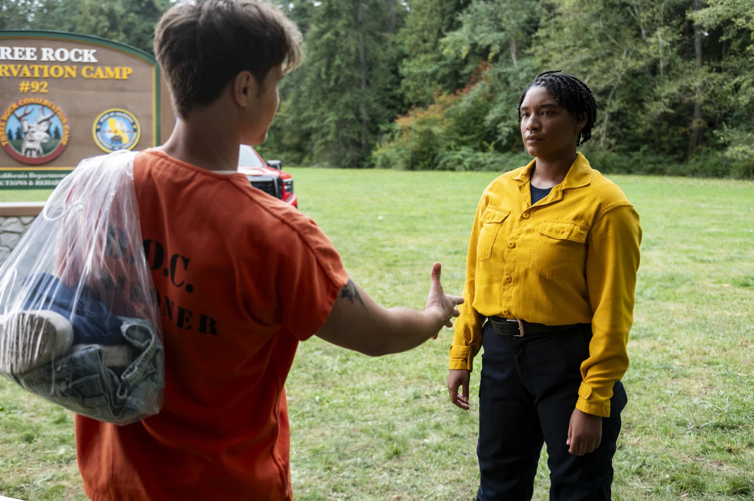 “Fresh Start” – Bode participates in a high school drunk-driving drill that unexpectedly reconnects him with a former classmate, Chloe (Alona Tal from SEAL TEAM). Meanwhile, Three Rock reopens with a new crew and high hopes, on FIRE COUNTRY, Friday, Dec. 12 (9:00-10:00 PM, ET/PT). Pictured: Jules Latimer as Eve Edwards. Photo: Sergei Bachlakov/CBS ©2025 CBS Broadcasting, Inc. All Rights Reserved.