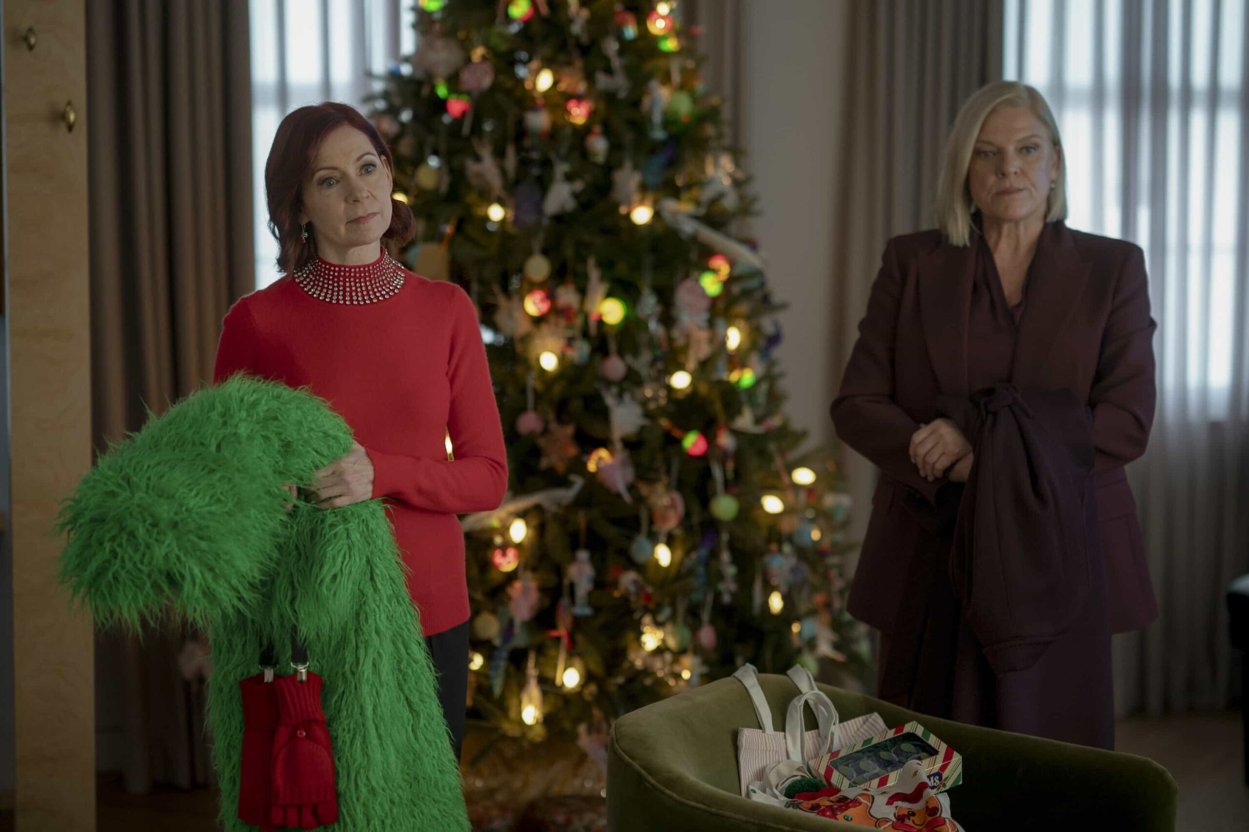 Elsbeth Season 3 Episode 10 “A Hard Nut to Crack” – When an avant-garde choreographer’s “Nutcracker” rehearsal turns deadly, Elsbeth leaps into the cutthroat world of New York ballet, on ELSBETH, Thursday, Dec. 18 (10:00-11:00 PM, ET/PT) .  Pictured (L-R): Carrie Preston as Elsbeth Tascioni and Molly Price as Det. Jackie Donnelly     Photo: Michael Parmelee/CBS ©2025 CBS Broadcasting, Inc. All Rights Reserved.