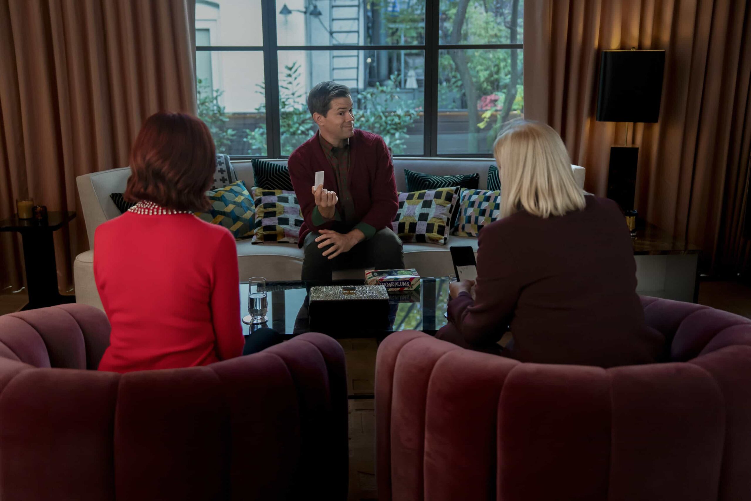 “A Hard Nut to Crack” – When an avant-garde choreographer’s “Nutcracker” rehearsal turns deadly, Elsbeth leaps into the cutthroat world of New York ballet, on ELSBETH, Thursday, Dec. 18 (10:00-11:00 PM, ET/PT) .  Pictured (L-R): Carrie Preston as Elsbeth Tascioni, Andrew Rannells as Harris Parson, and Molly Price as Det. Jackie Donnelly     Photo: Michael Parmelee/CBS ©2025 CBS Broadcasting, Inc. All Rights Reserved.