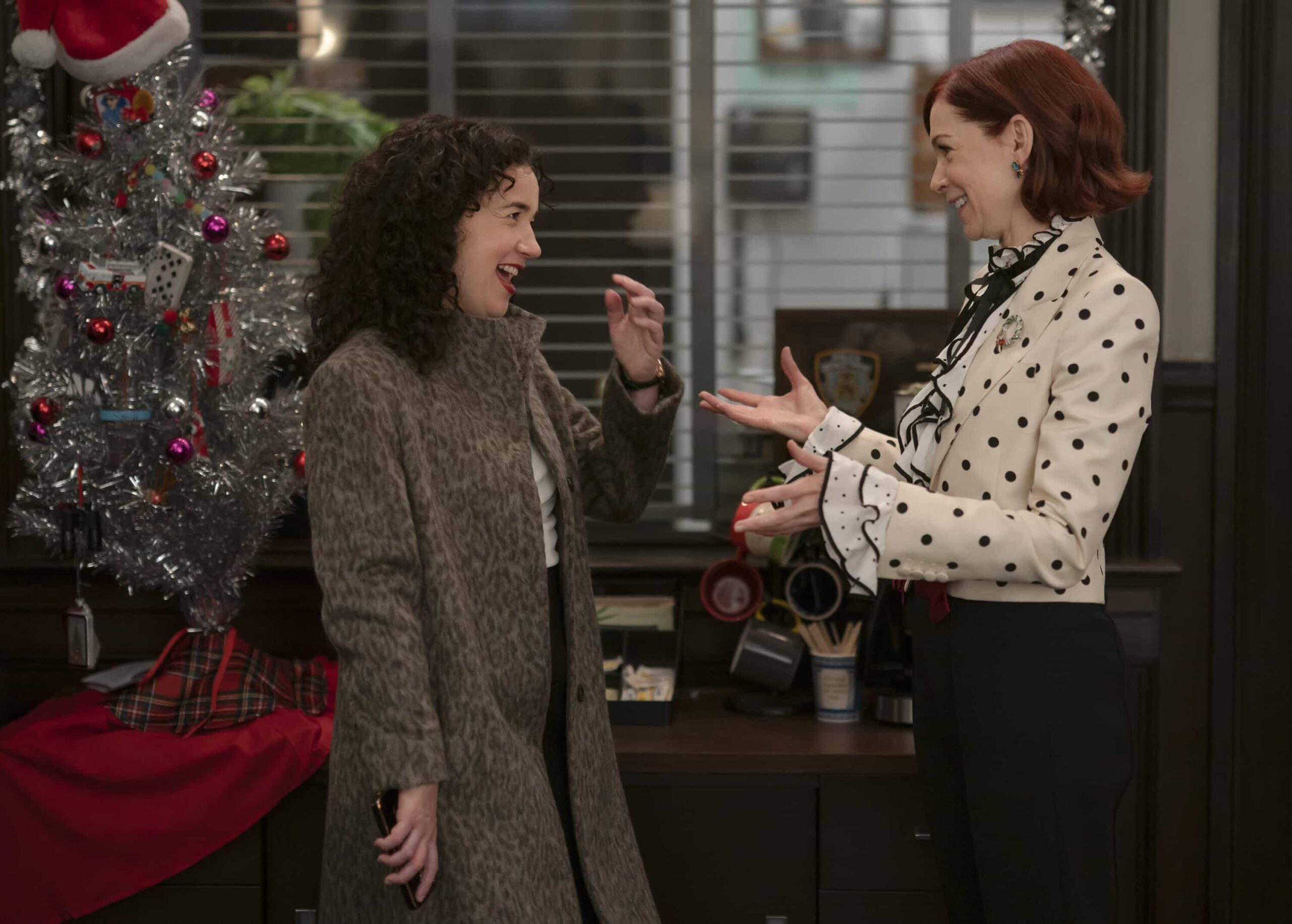 “A Hard Nut to Crack” – When an avant-garde choreographer’s “Nutcracker” rehearsal turns deadly, Elsbeth leaps into the cutthroat world of New York ballet, on ELSBETH, Thursday, Dec. 18 (10:00-11:00 PM, ET/PT) .  Pictured (L-R): Sarah Steele as Marissa Gold and Carrie Preston as Elsbeth Tascioni, and Lindsay Mendez as Officer Grace Hackett   Photo: Michael Parmelee/CBS ©2025 CBS Broadcasting, Inc. All Rights Reserved.