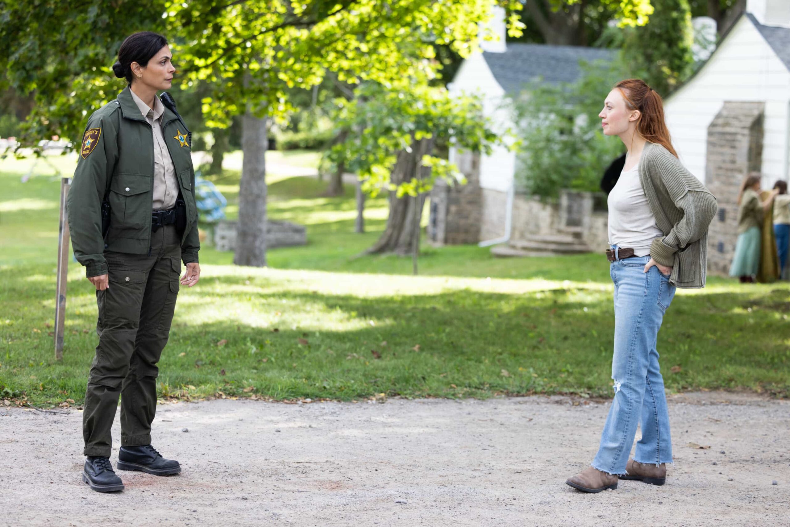 “Crucible, Part 1” Sheriff Country Season 1 Episode 9 – After a father and son flee a secluded ranch run by one of Edgewater’s most power families, Mickey investigates disturbing allegations of abuse and uncovers dangerous secrets, which leads to a tense standoff and confrontation, on SHERIFF COUNTRY, Friday, Dec. 19 (8:00-9:00 PM, ET/PT). Pictured: Morena Baccarin as Sheriff Mickey Fox and Jacqueline Emerson as Ruth Barlow. Photo: Darren Goldstein/CBS ©2025 CBS Broadcasting, Inc. All Rights Reserved.