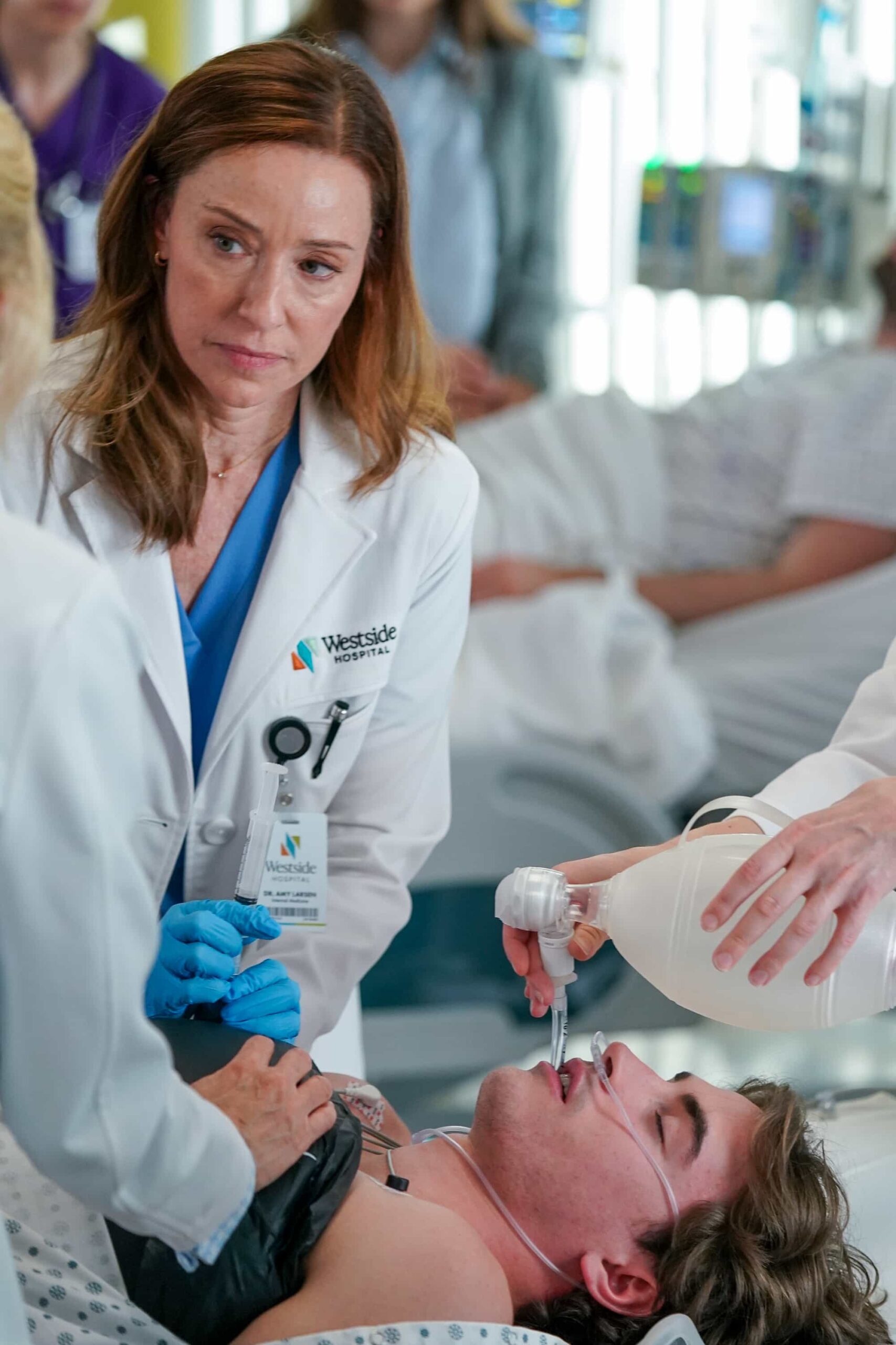 DOC: L-R: Molly Parker in the "Chief" Winter Premiere episode of DOC airing Tuesday, Jan. 6 (9:00-10:00 PM ET/PT) on FOX. CR: John Medland/FOX. ©2025 FOX Media LLC.