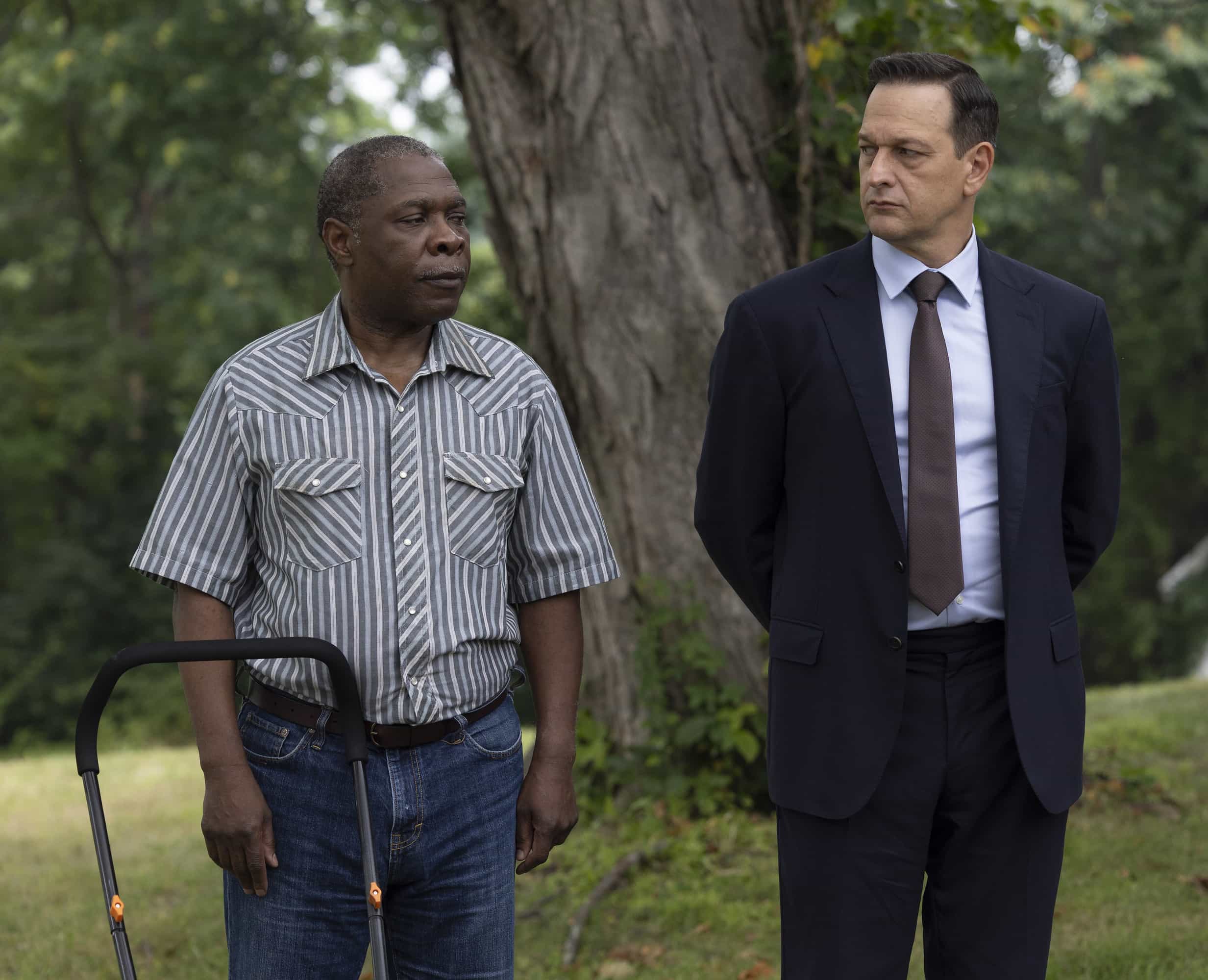 BEST MEDICINE: L-R: Michael Potts and Josh Charles in the special advance series premiere on Sunday, Jan. 4 (8:00-9:00 PM ET / Live to All Time Zones) immediately following the FOX NFL doubleheader. BEST MEDICINE will have it's time period premiere on Tuesday, Jan 6 (8:00-9:00 PM ET/PT) on FOX. © 2026 Fox Media LLC. CR: Francisco Roman/FOX.