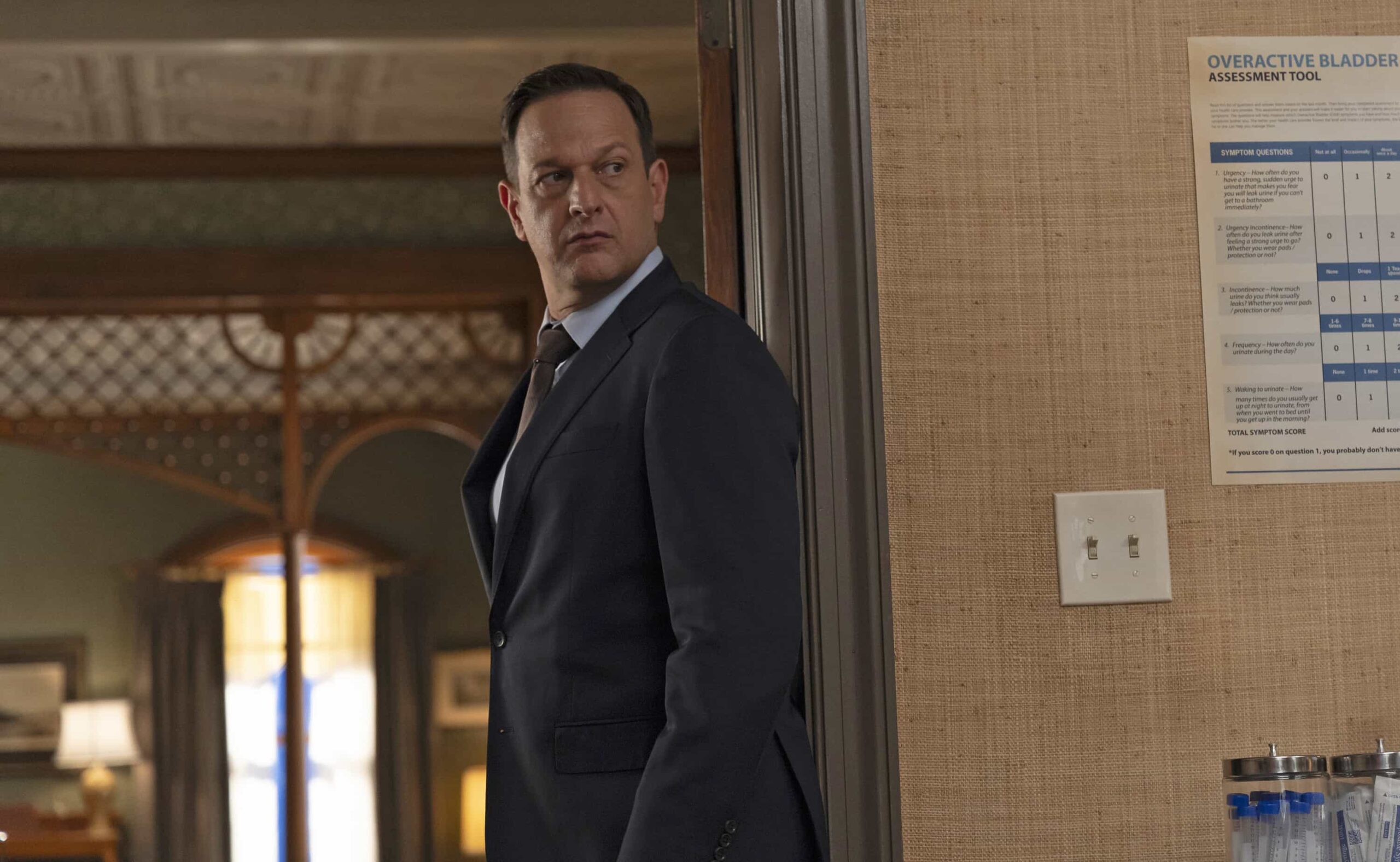 BEST MEDICINE: Josh Charles in the special advance series premiere on Sunday, Jan. 4 (8:00-9:00 PM ET / Live to All Time Zones) immediately following the FOX NFL doubleheader. BEST MEDICINE will have it's time period premiere on Tuesday, Jan 6 (8:00-9:00 PM ET/PT) on FOX. © 2026 Fox Media LLC. CR: Francisco Roman/FOX.